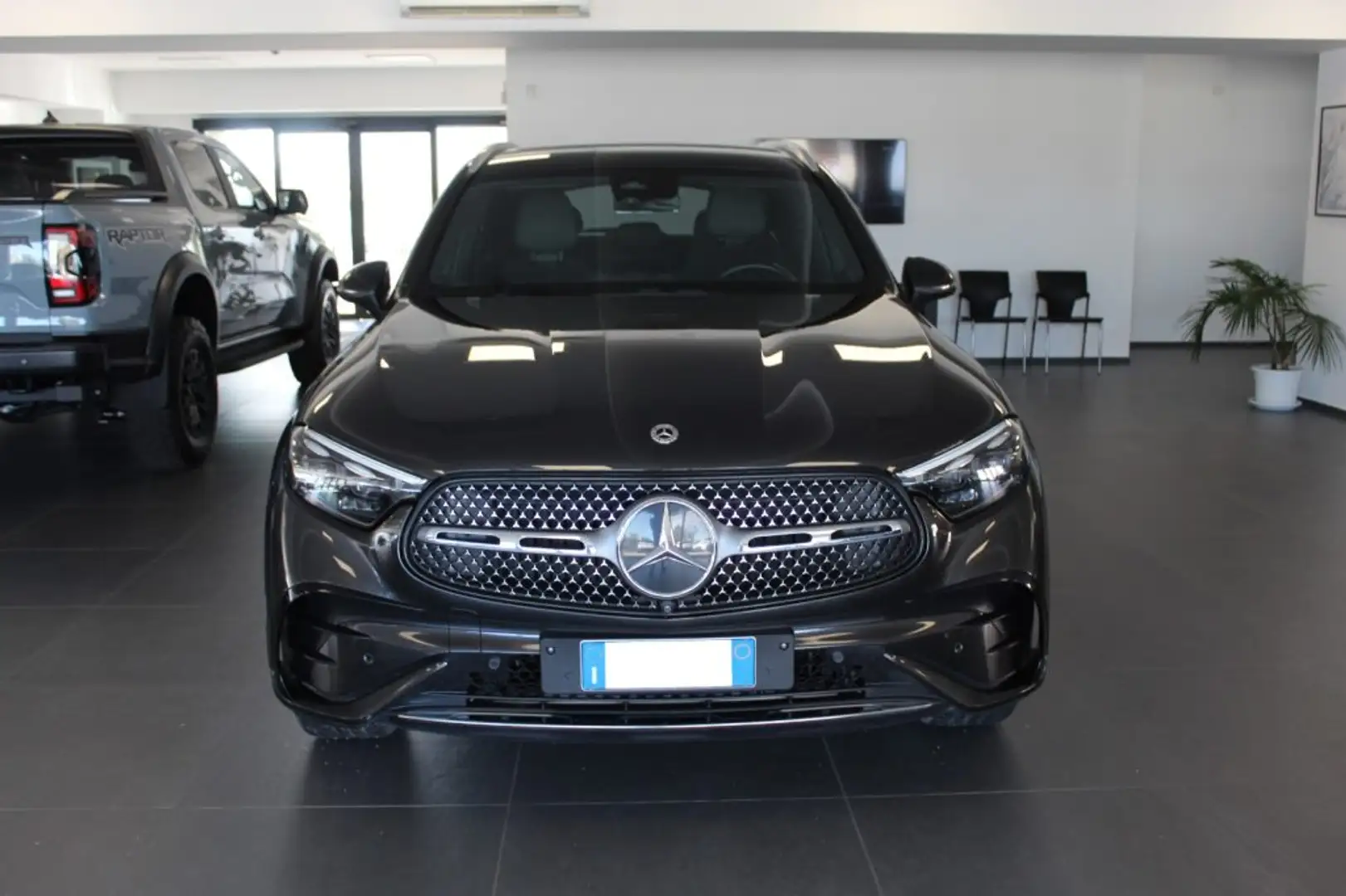 Mercedes-Benz GLC 220 2.0 d 4Matic 197 CV Mild Hybrid AMG Premium Schwarz - 2