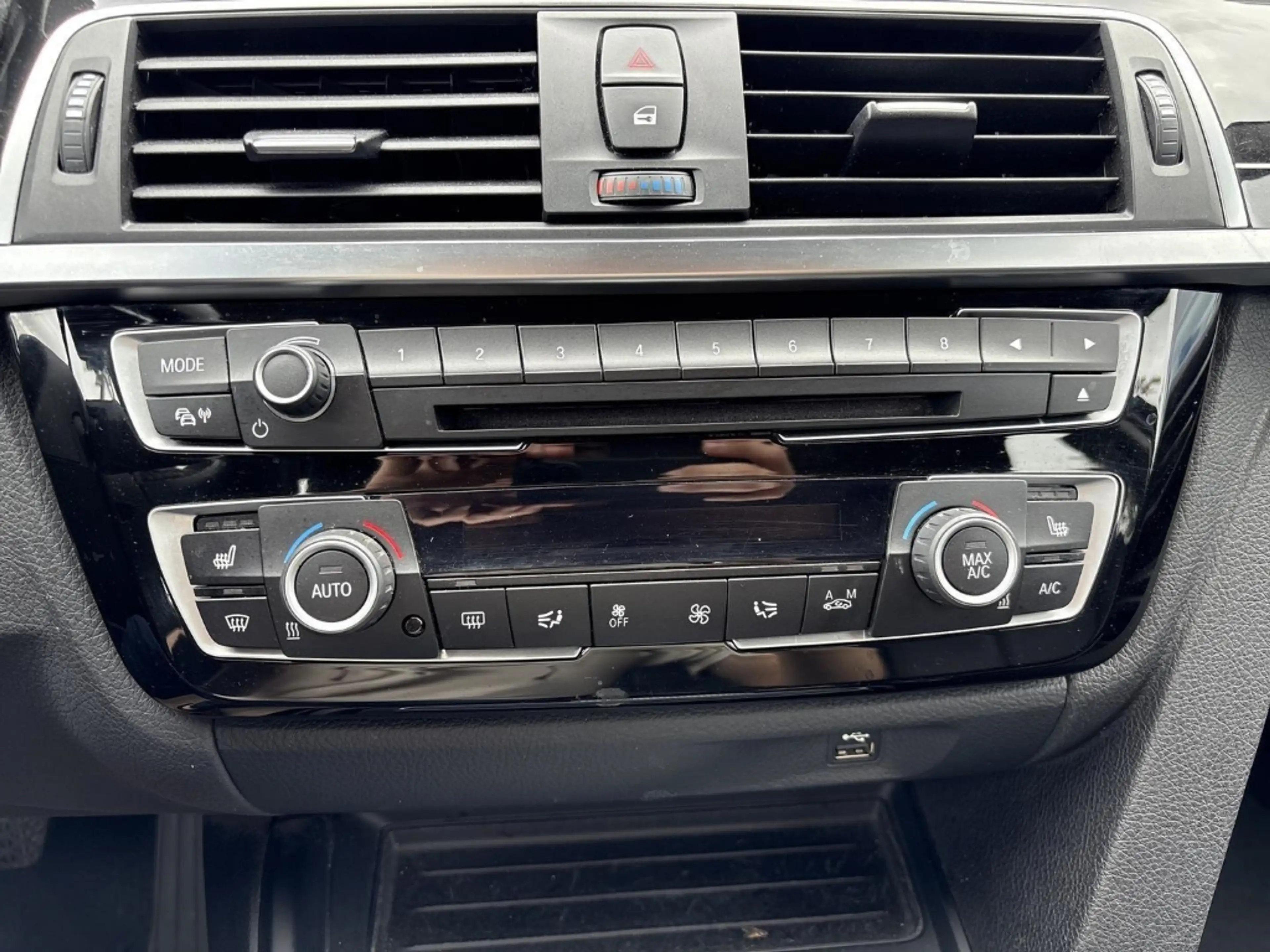 BMW 340 I XDRIVE A HUD El. Panodach Panorama Navi Leder So — photo 12