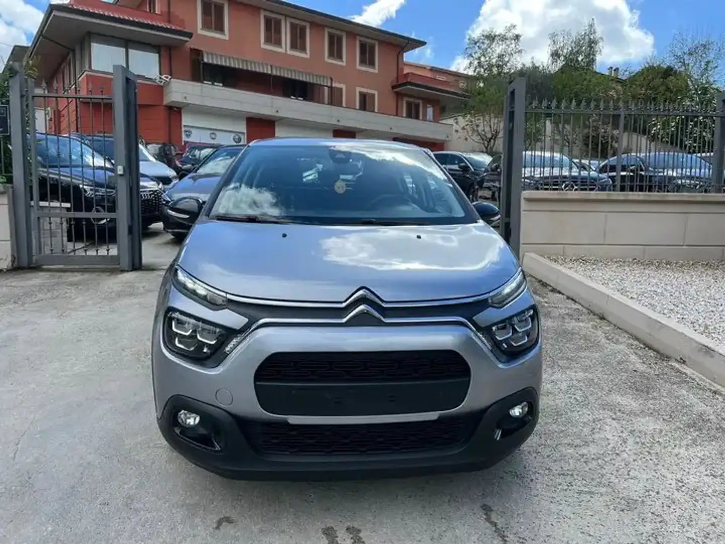Citroen C3 BlueHDi 100 S&S Shine Pack Gris - 2
