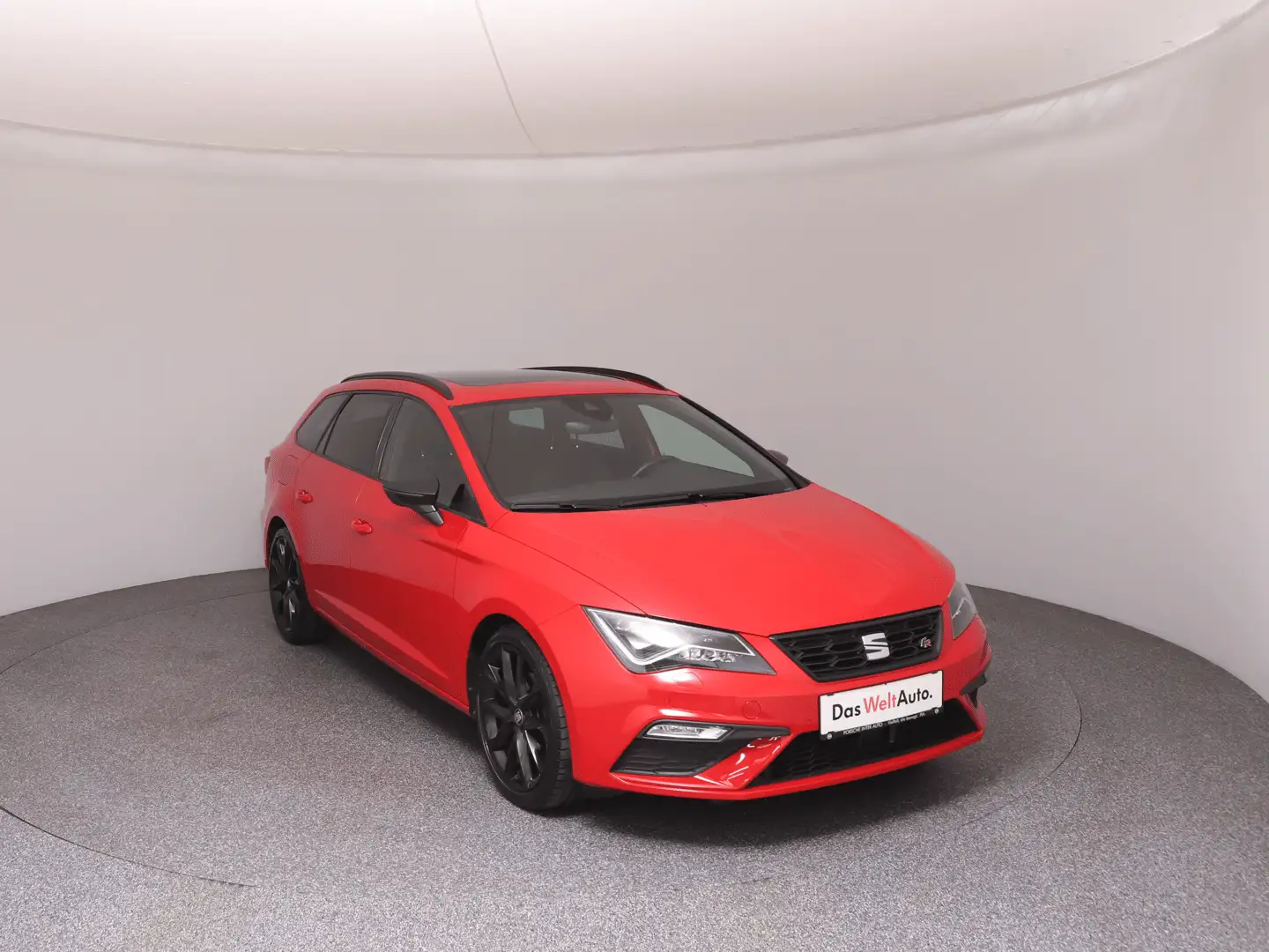 SEAT Leon FR BlackEdition PLUS TSI DSG Rot - 2