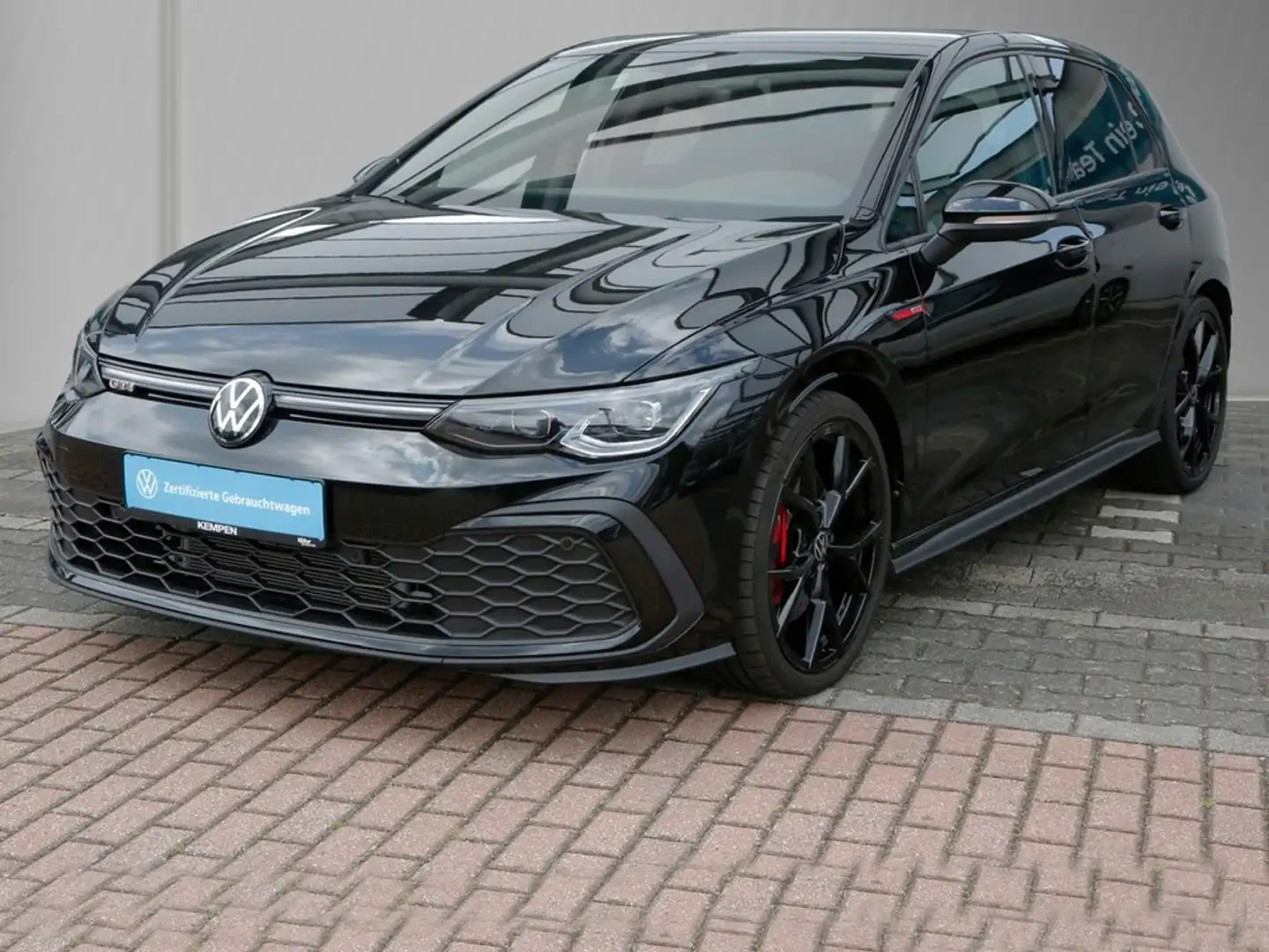 Volkswagen Golf VIII GTI 2.0 TSI DSG Black Style Navi+VC ACC RF... Schwarz - 2