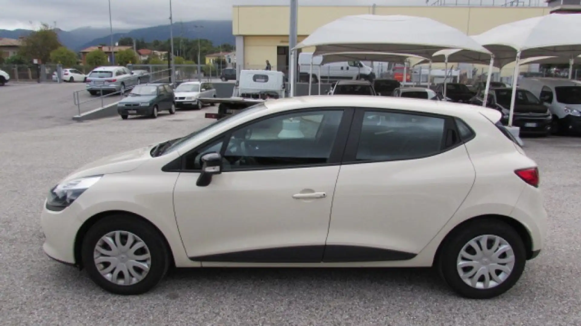 Renault Clio 1.5 dCi 8V 75CV 5 porte Live Neo Patentati Alb - 2