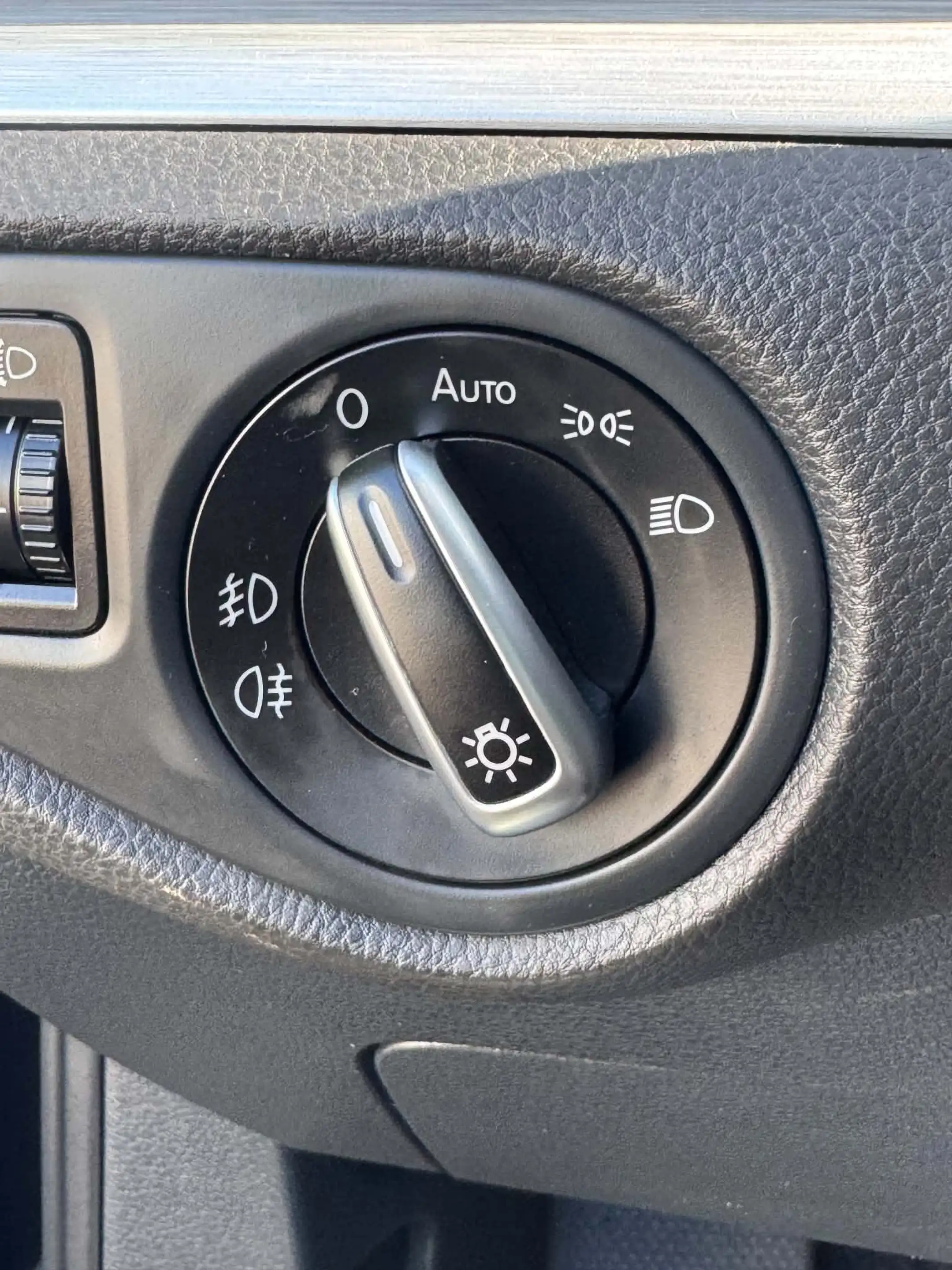 Volkswagen Sharan Highline BMT PDC - Panorama - SHZ — photo 15