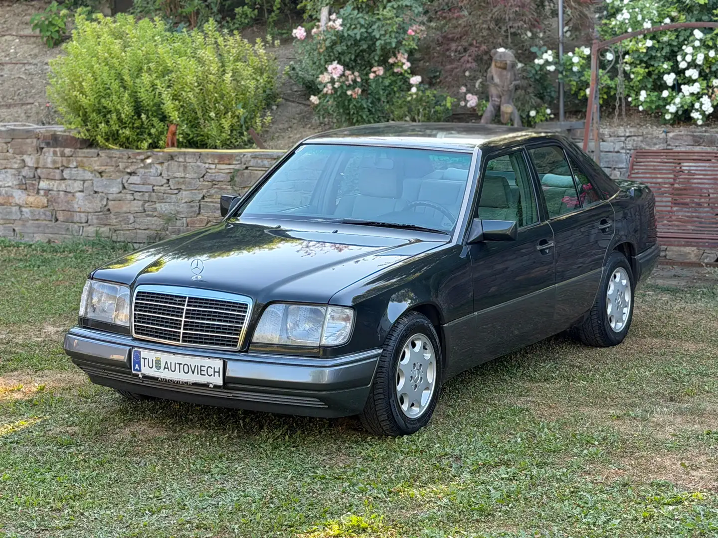 Mercedes-Benz E 250 E 250 Ds Grau - 1
