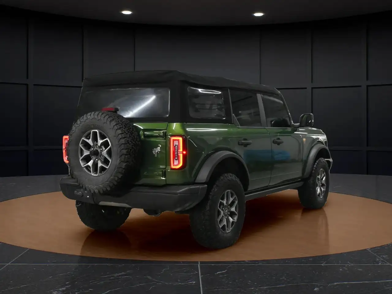 Ford Bronco снимка Ford Bronco