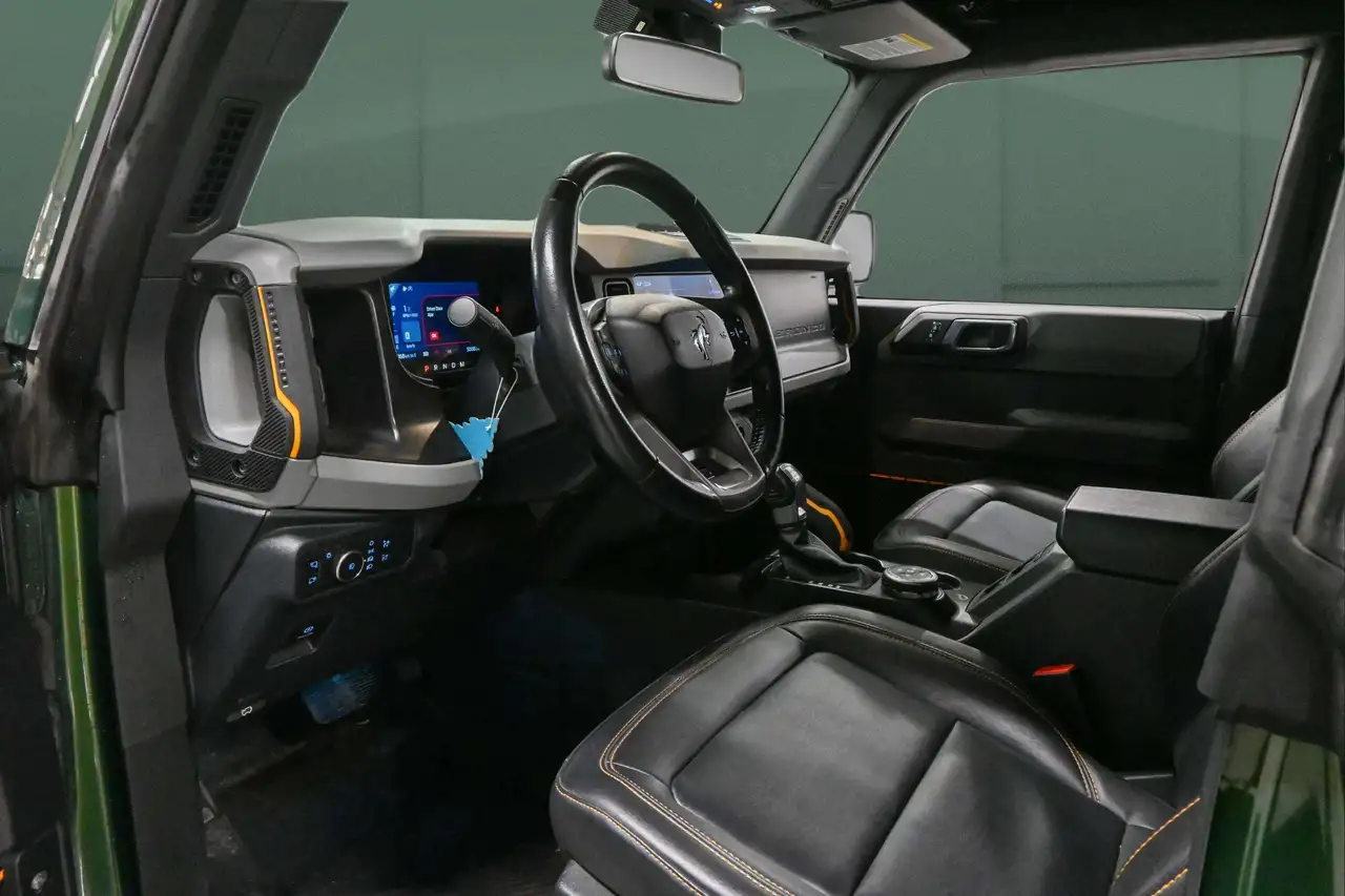 Ford Bronco снимка Ford Bronco