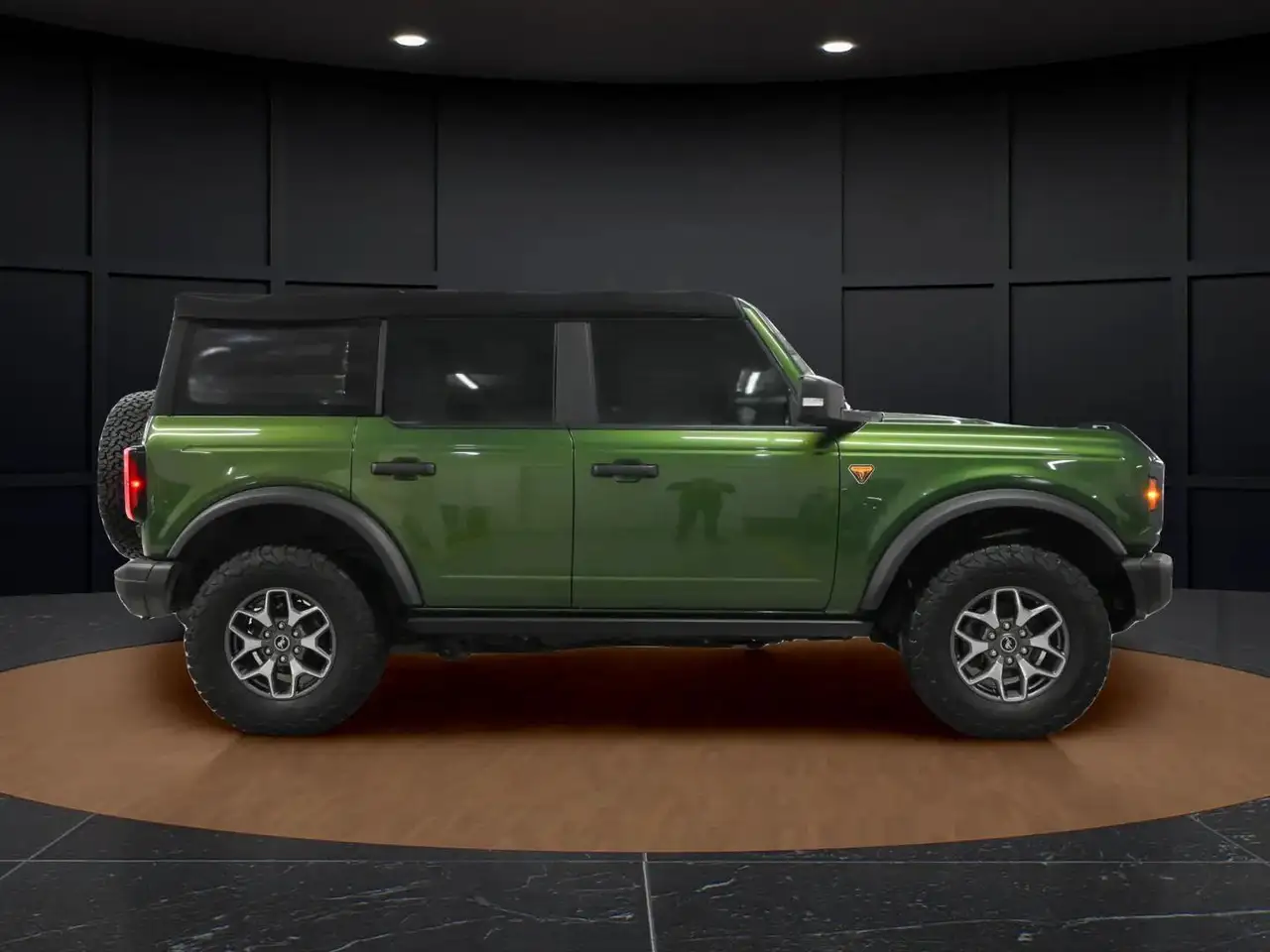 Ford Bronco снимка Ford Bronco