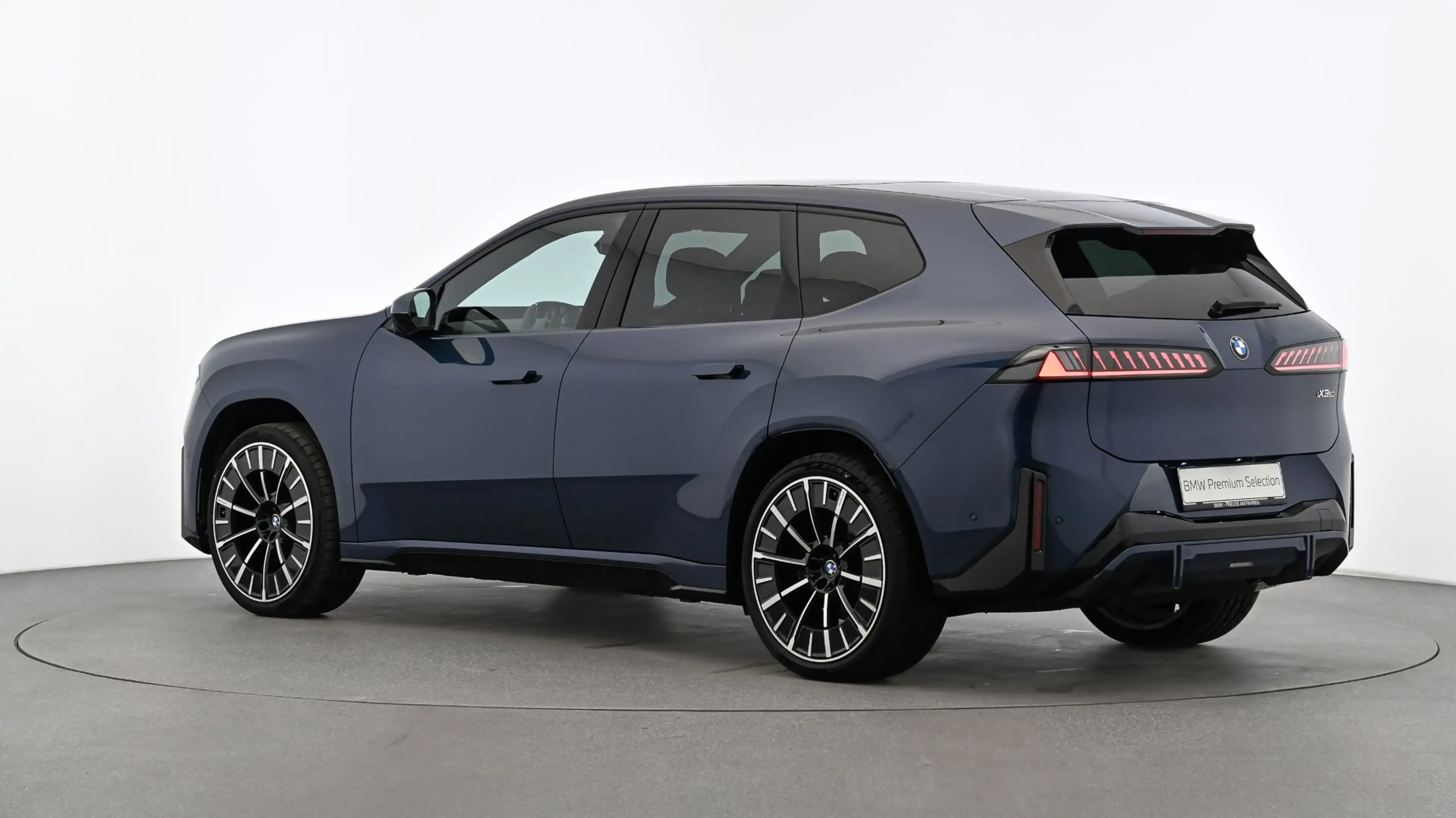 BMW iX3 50 xDrive *M-Paket/AHK/Masagesitz/Pano/360°/ACC/Adapt. LED/Innovationspaket/DA-Plus* — photo 3