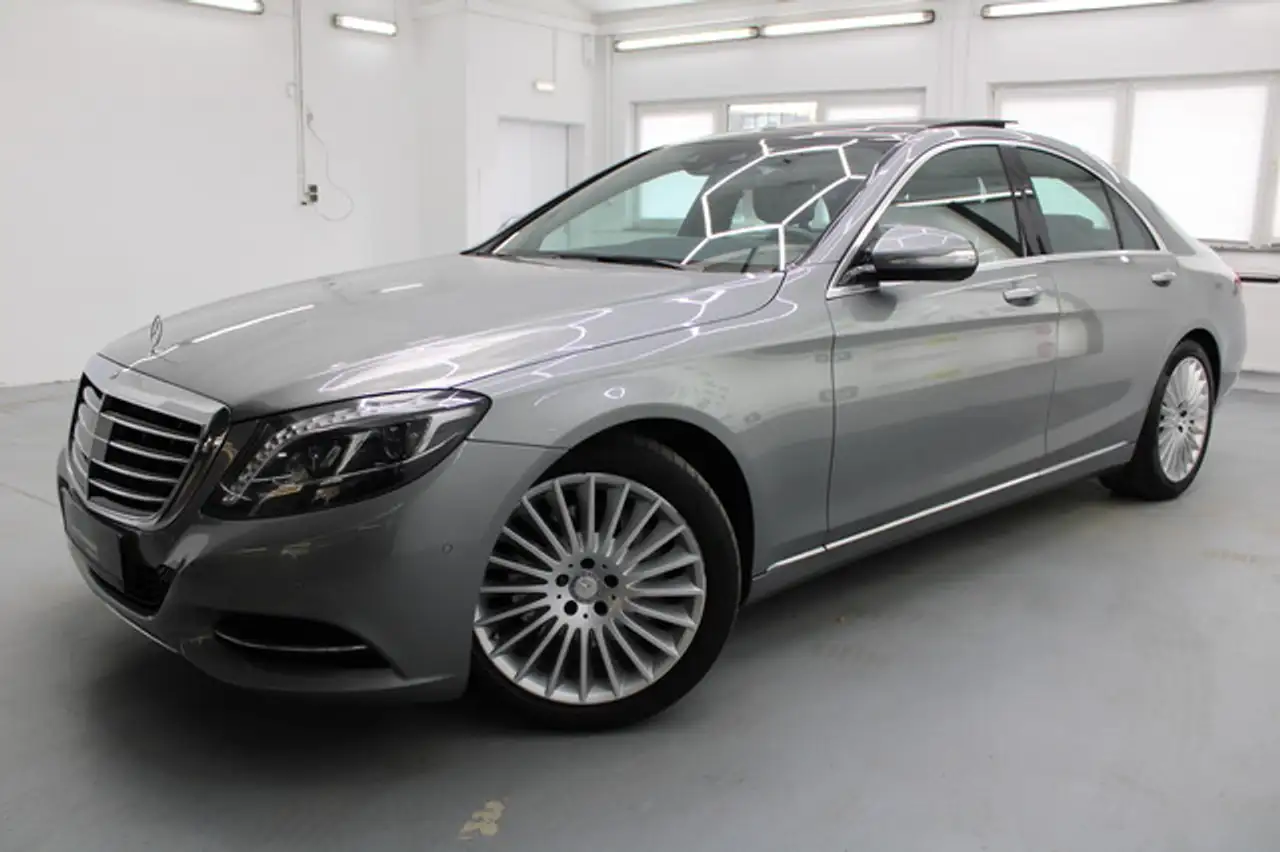 Mercedes-Benz S 400