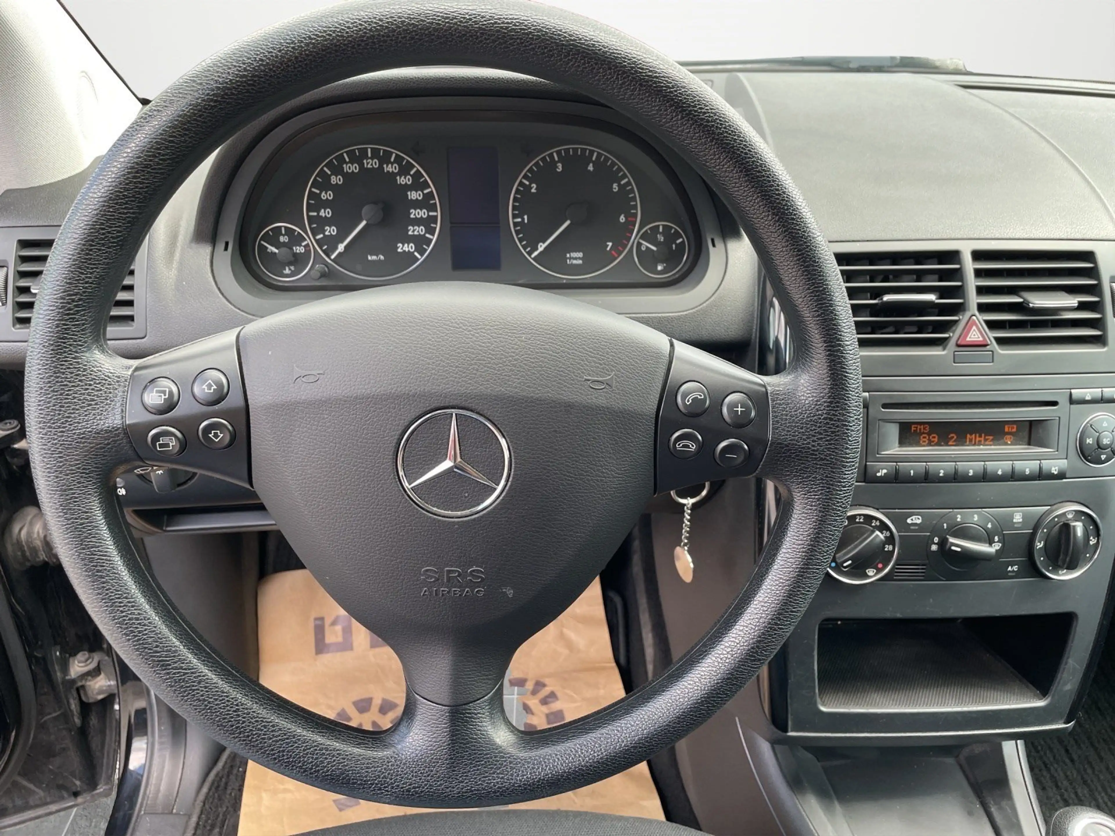 Mercedes-Benz A 150 Classic — photo 10
