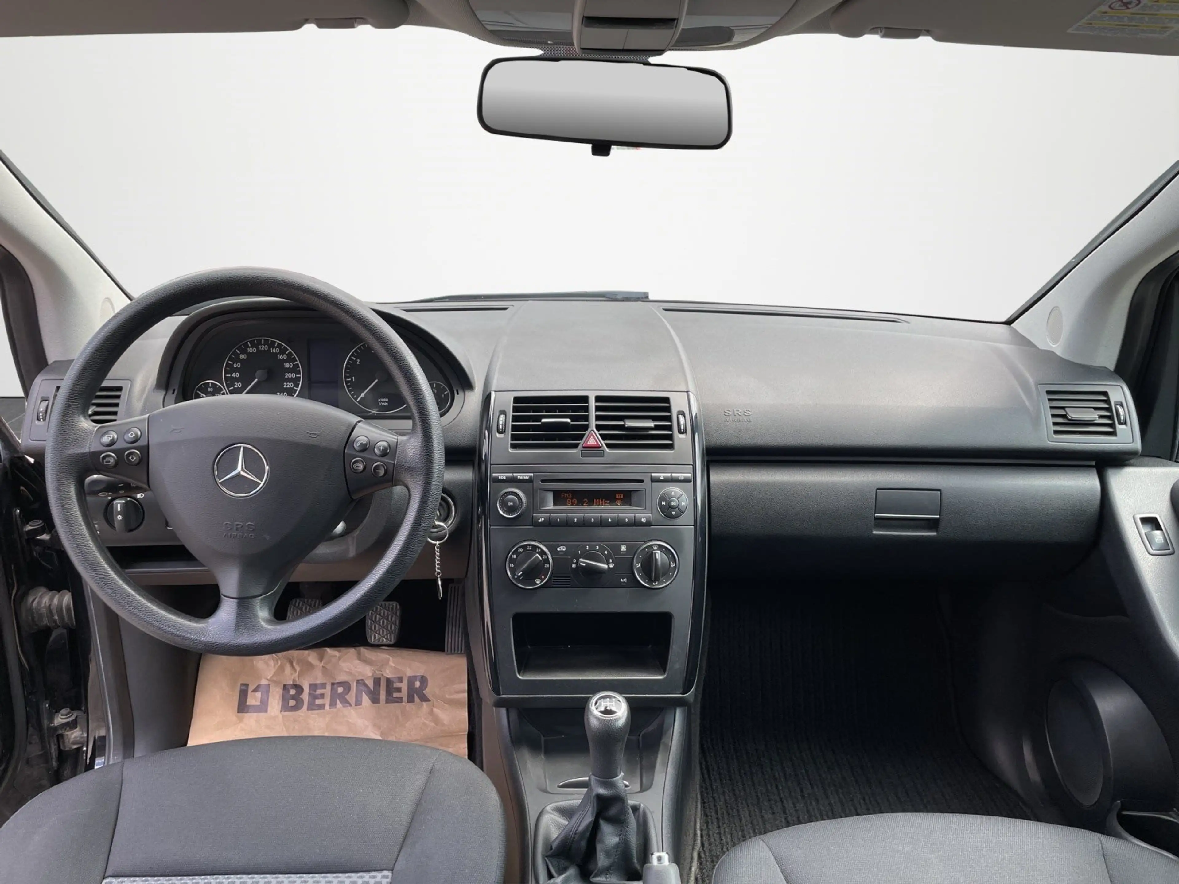 Mercedes-Benz A 150 Classic — photo 9