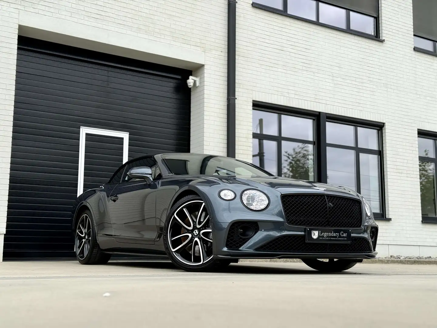 Bentley Continental GTC V8 \ MULLINER / CARBON PACKAGE \ Gris - 2