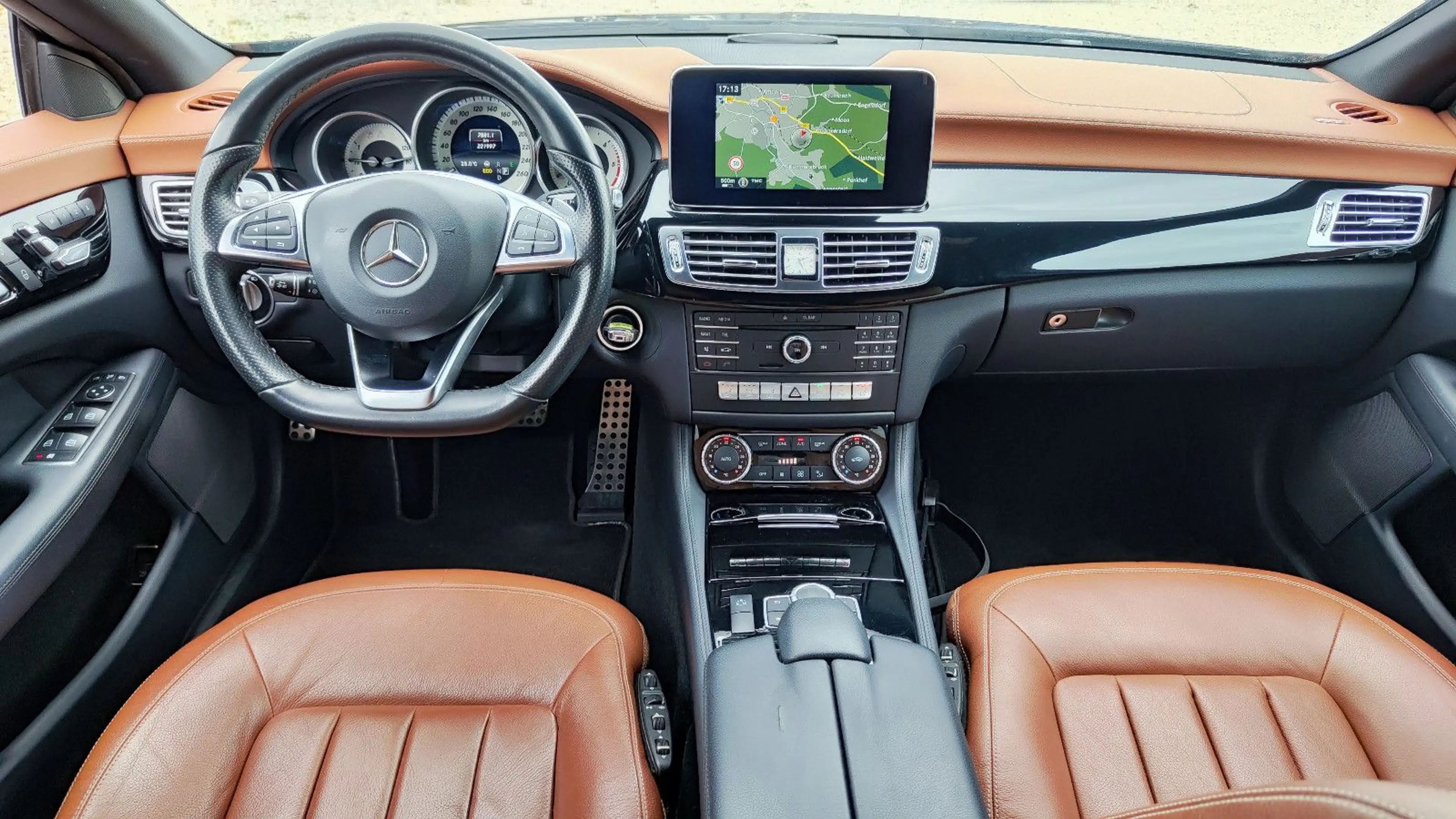 Mercedes-Benz CLS 350 CLS Shooting Brake CLS 350 BlueTec / d 4Matic — photo 25