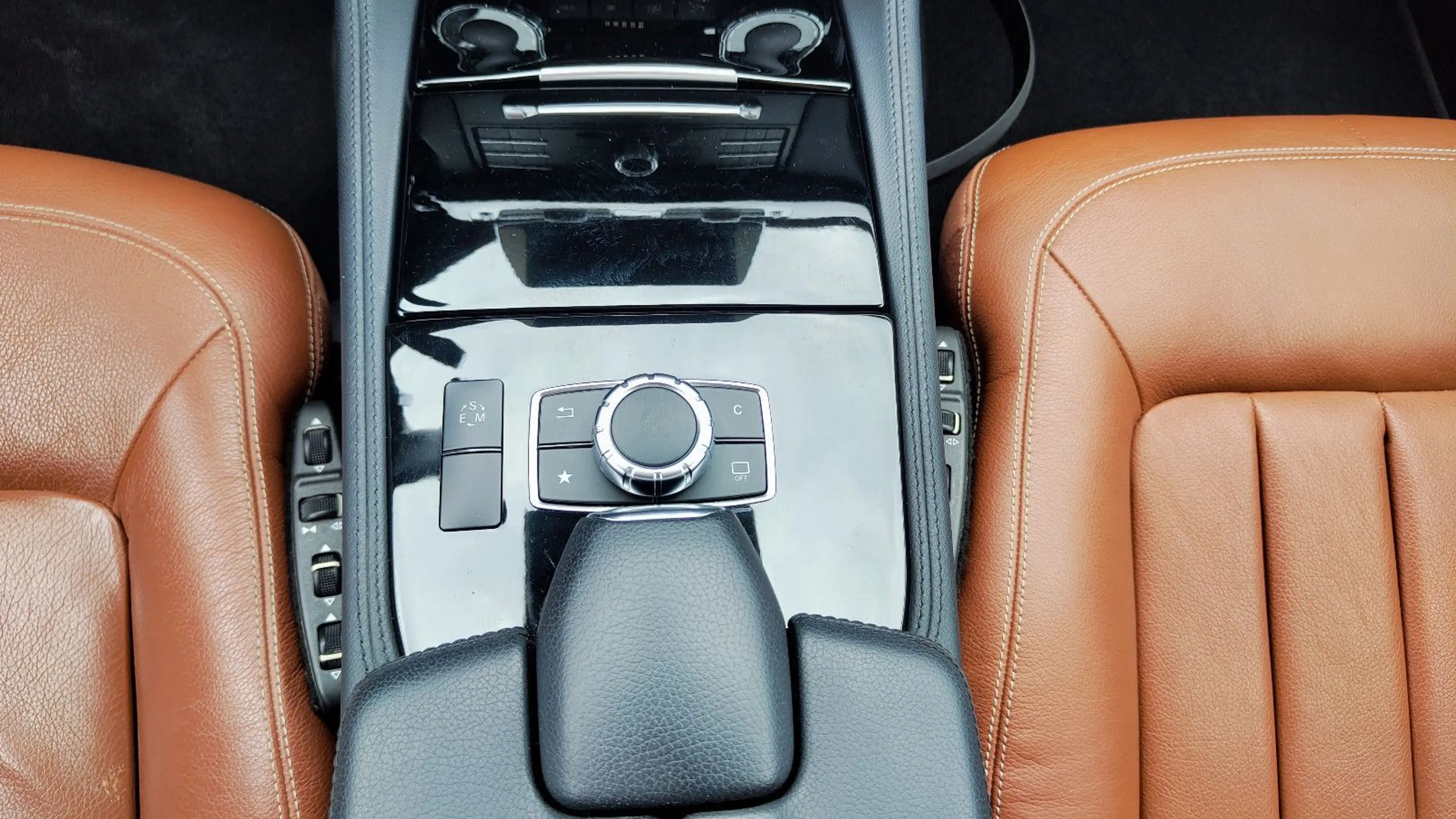 Mercedes-Benz CLS 350 CLS Shooting Brake CLS 350 BlueTec / d 4Matic — photo 31