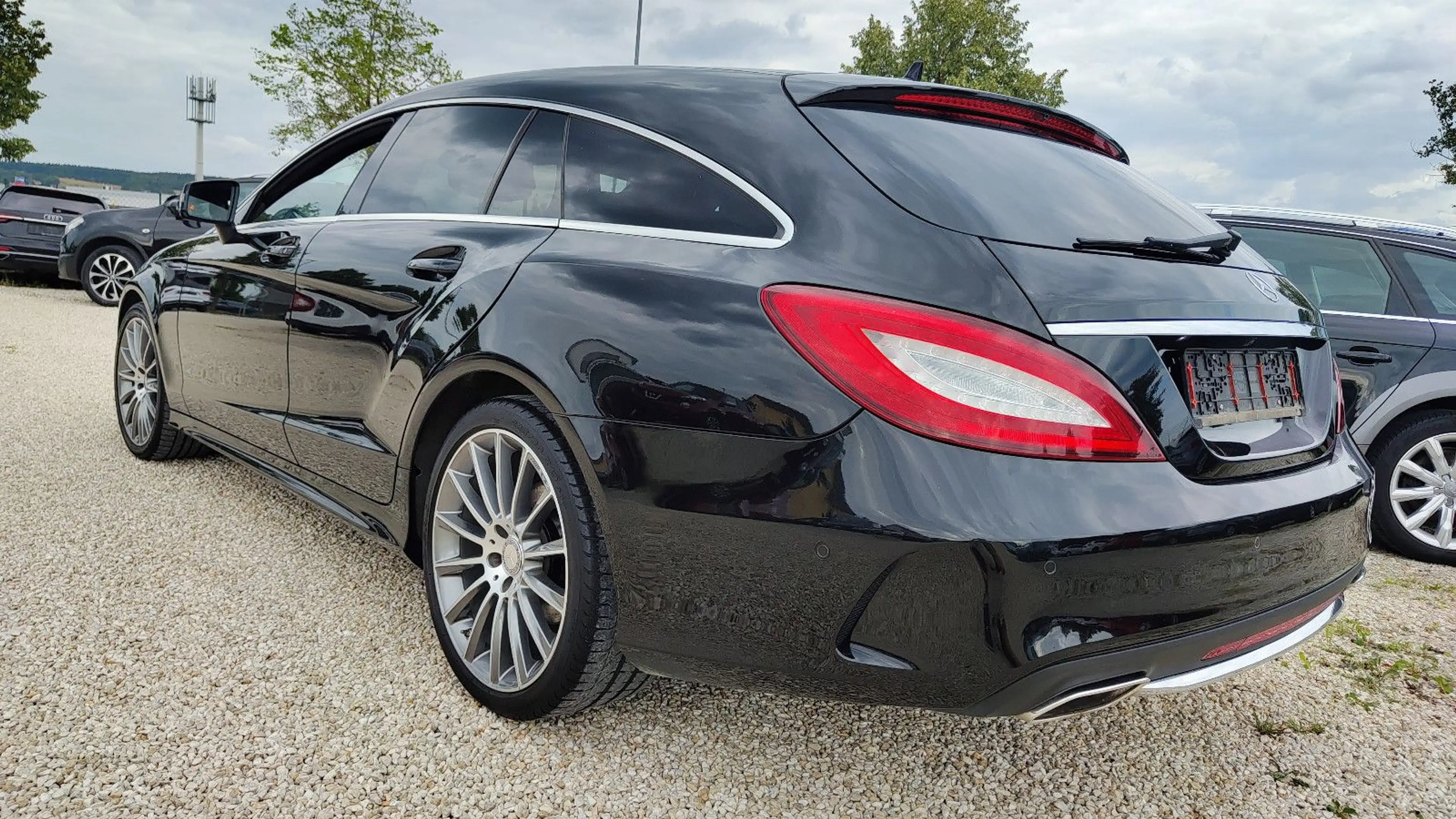 Mercedes-Benz CLS 350 CLS Shooting Brake CLS 350 BlueTec / d 4Matic — photo 9