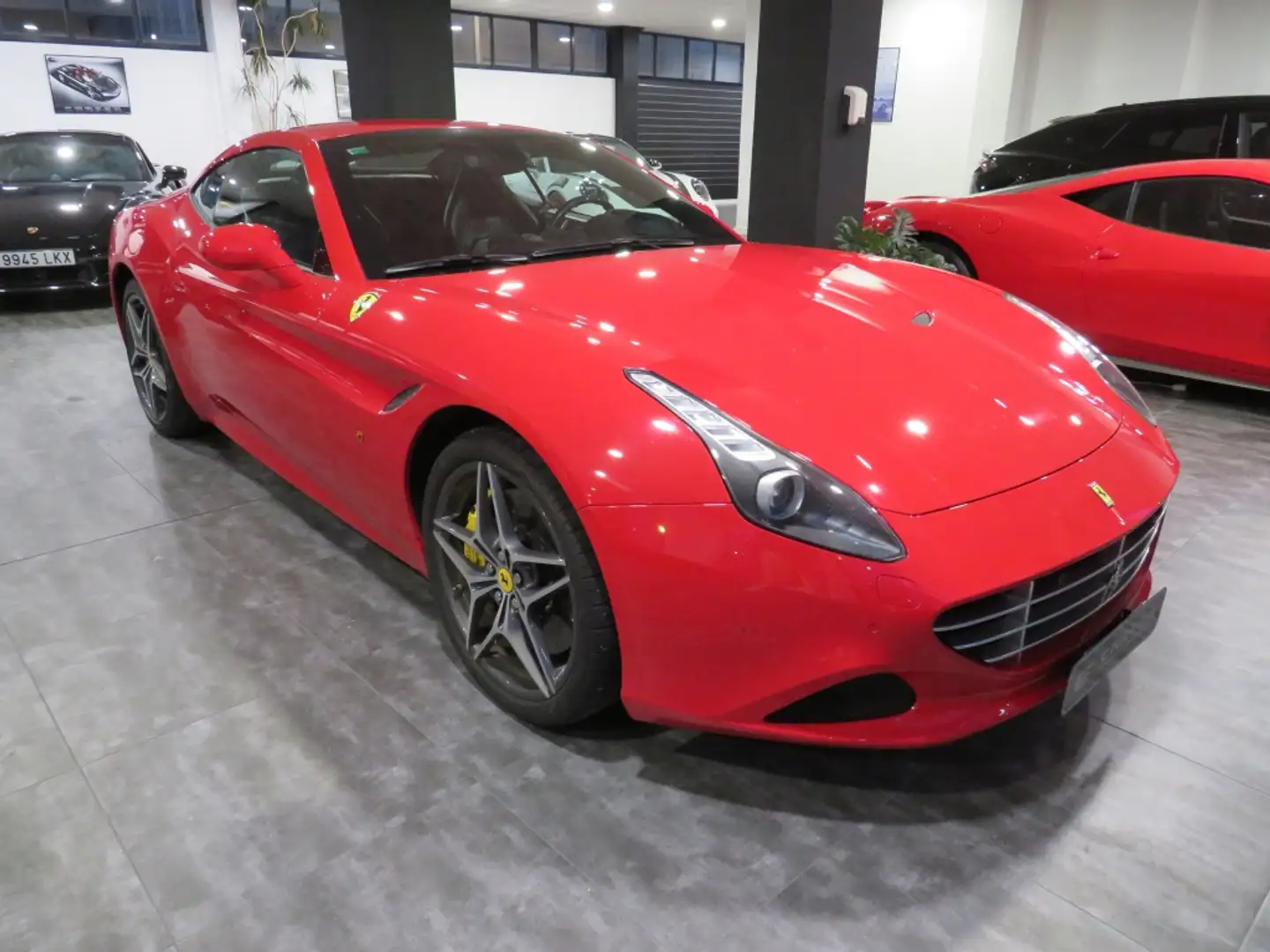 Ferrari California T Rot - 2
