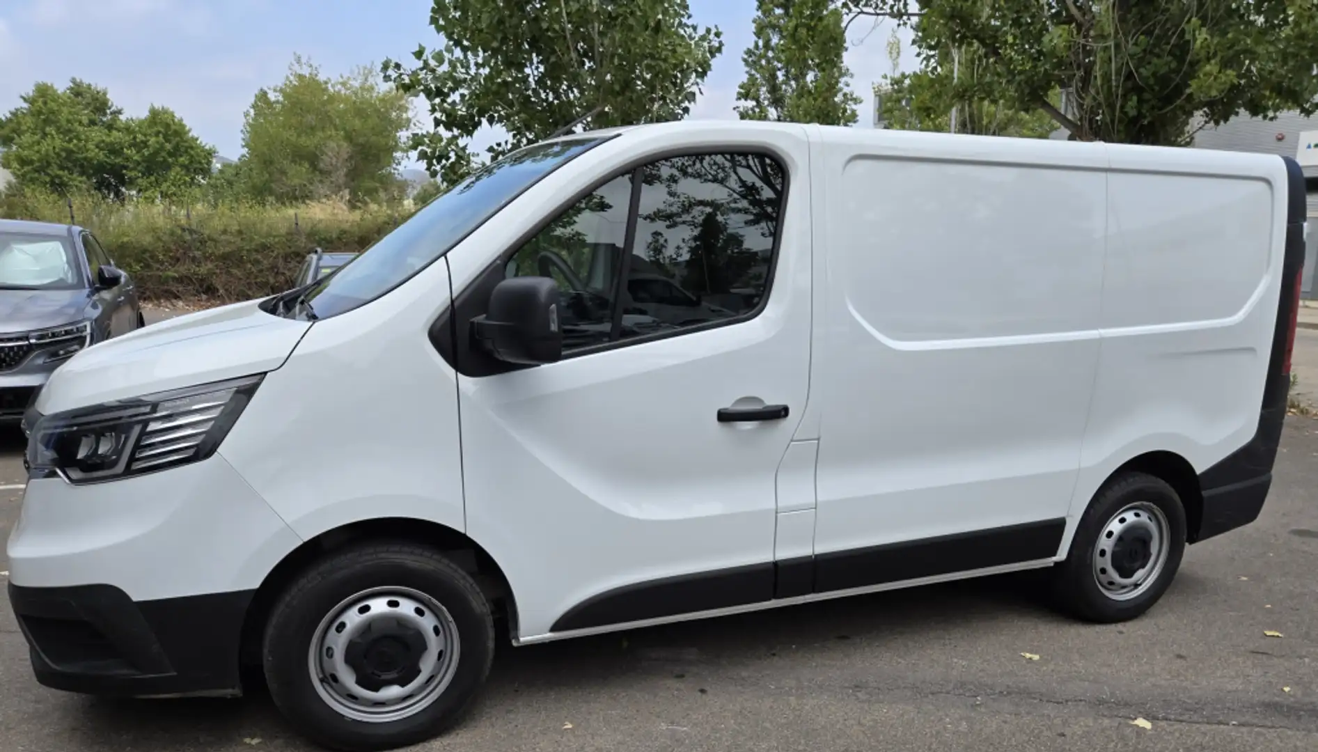 Renault Trafic Furgón L1H1 BluedCi 96kW Blanco - 2