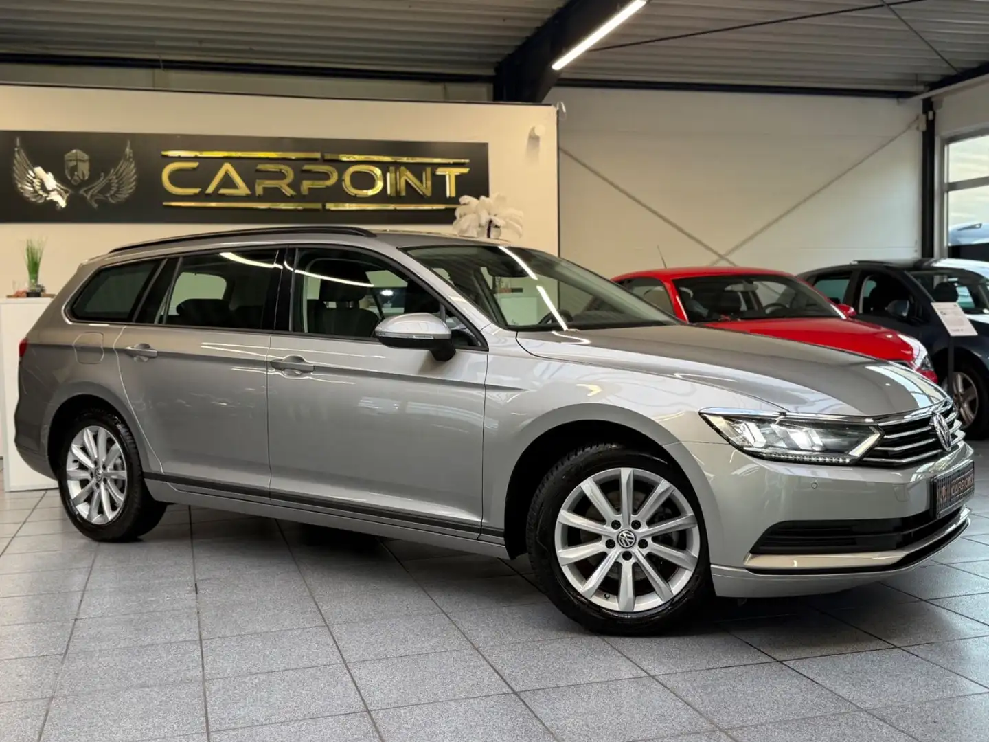 Volkswagen Passat LED / SHZ / PDC / Navi Argent - 2