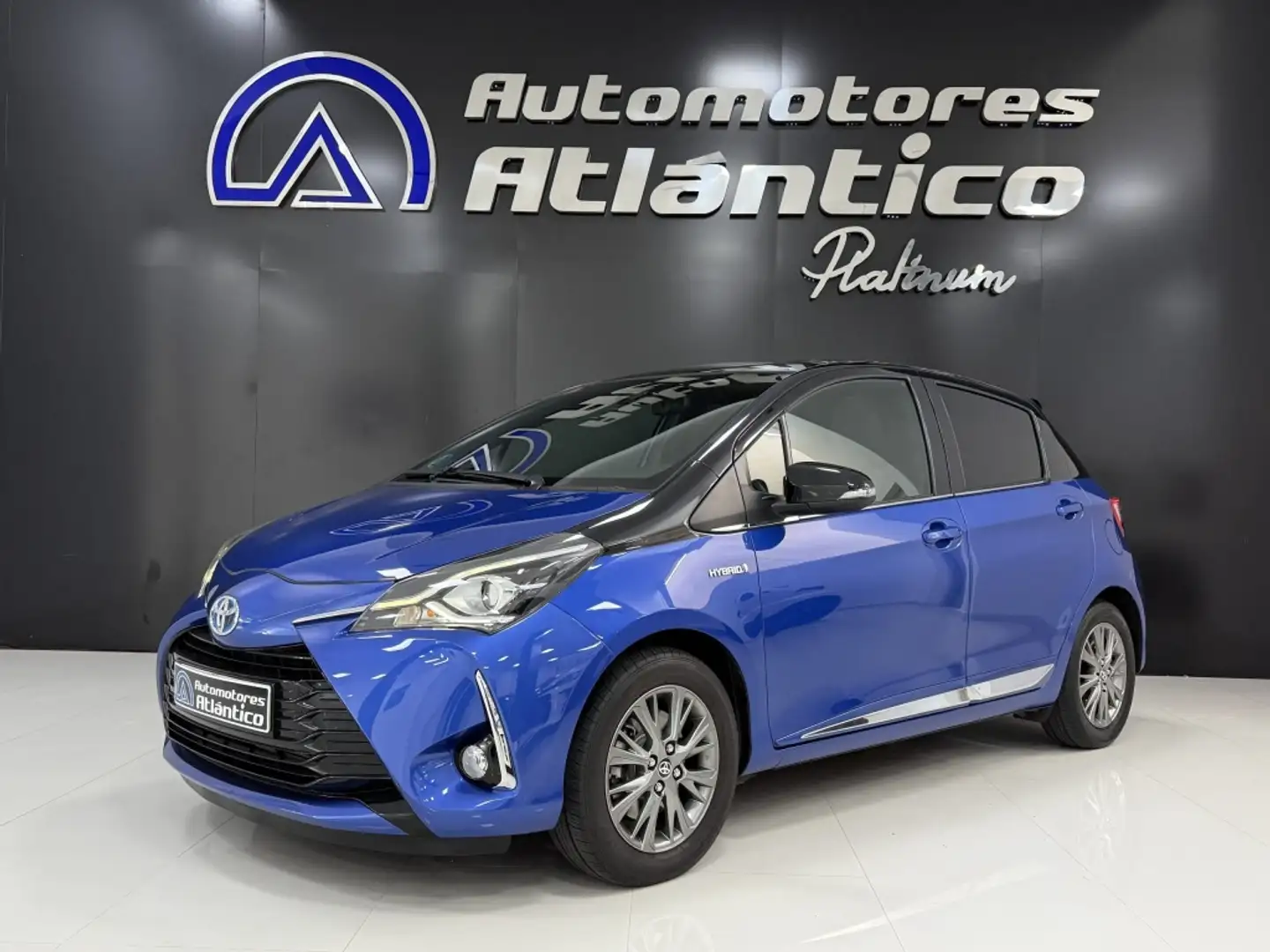Toyota Yaris 100H 1.5 Feel! Limited Edition Blau - 1
