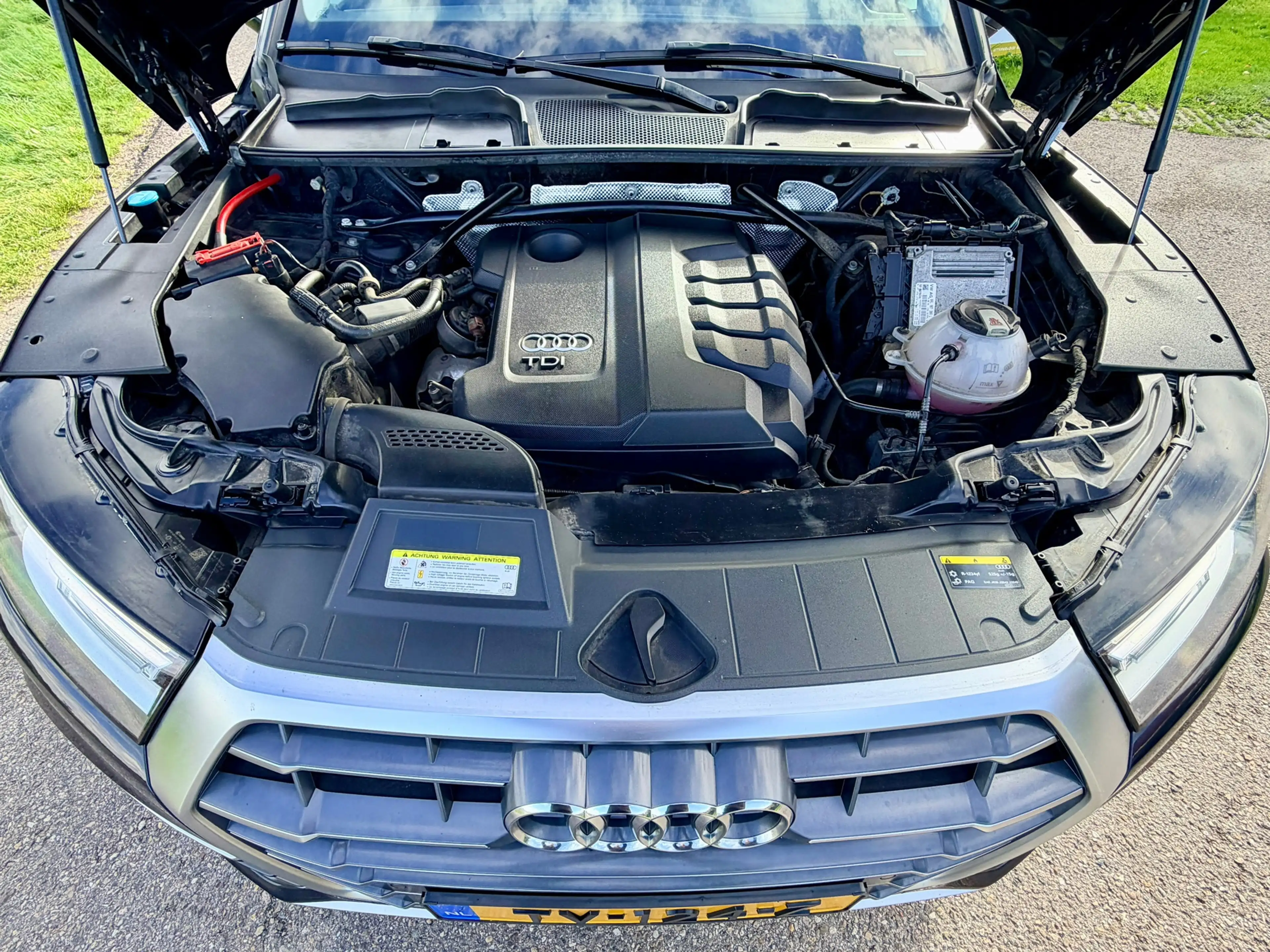 Audi Q5 2.0 TDI quattro Design Pro Line Plus / BTW auto / — photo 31