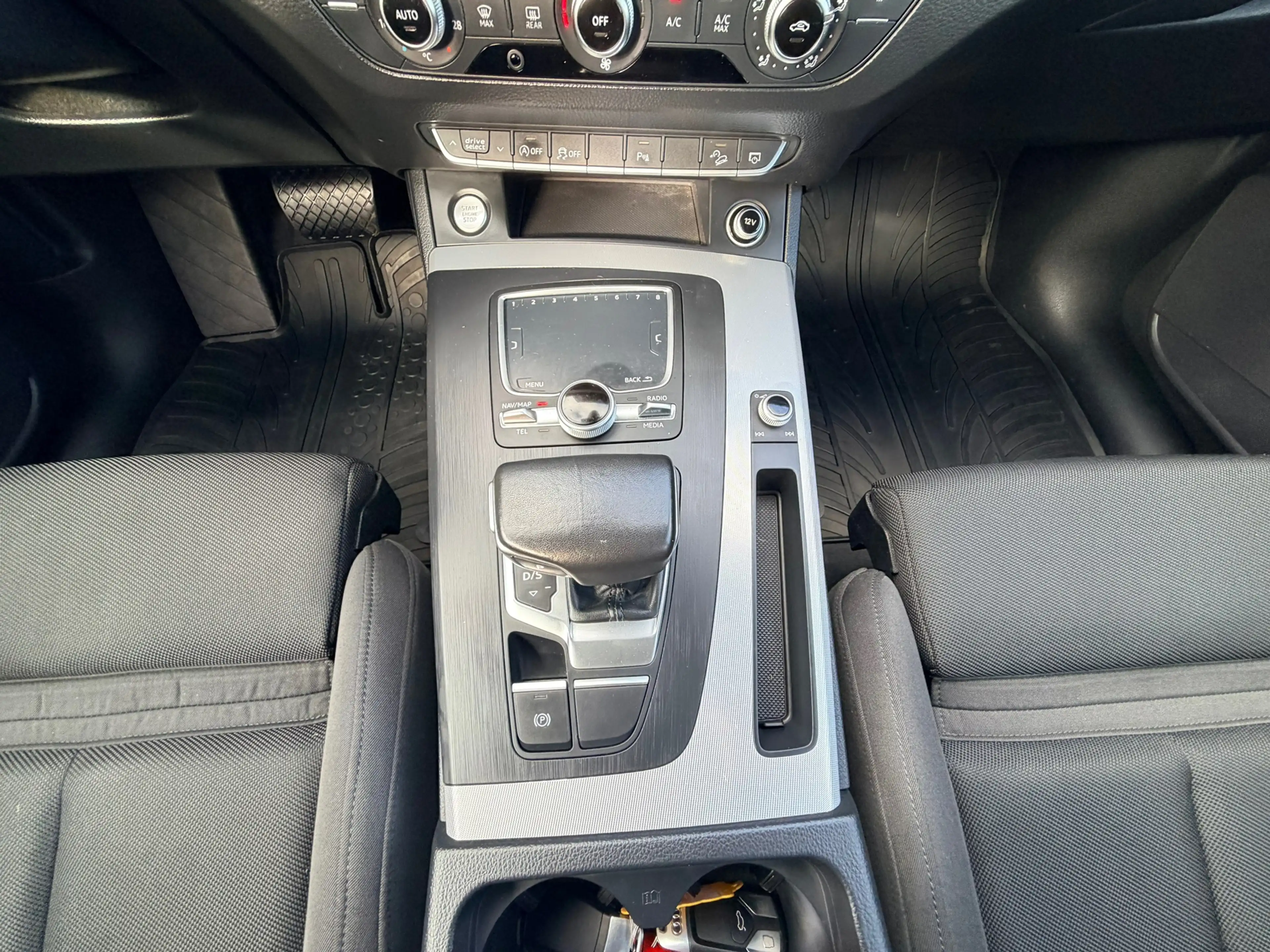Audi Q5 2.0 TDI quattro Design Pro Line Plus / BTW auto / — photo 20