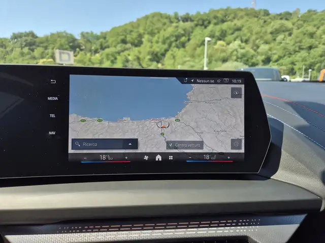 BMW 1 Series view 11