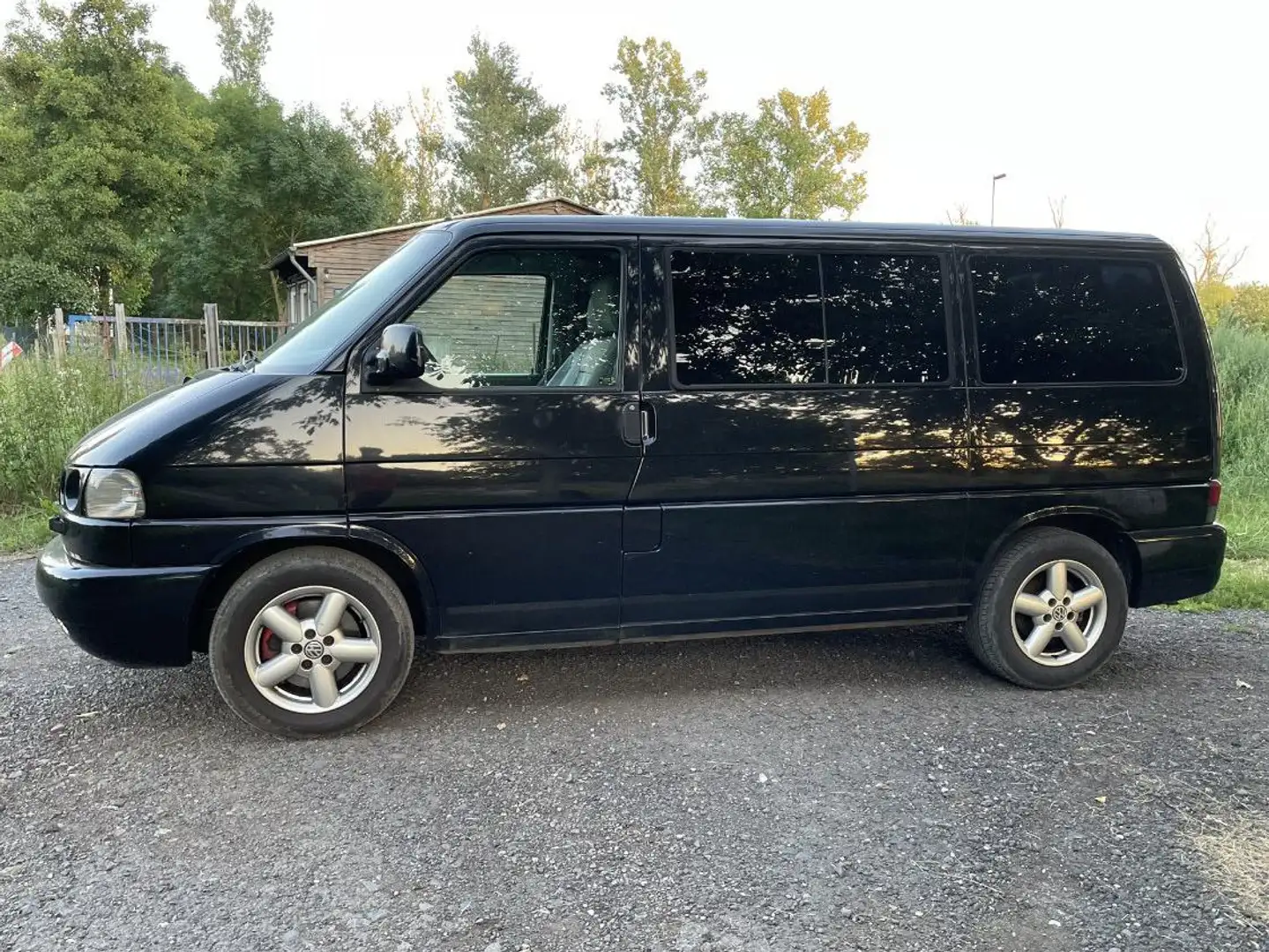 Volkswagen T4 Multivan Highline 2.5 TDI 151 PS Projekt Zwo Fekete - 2