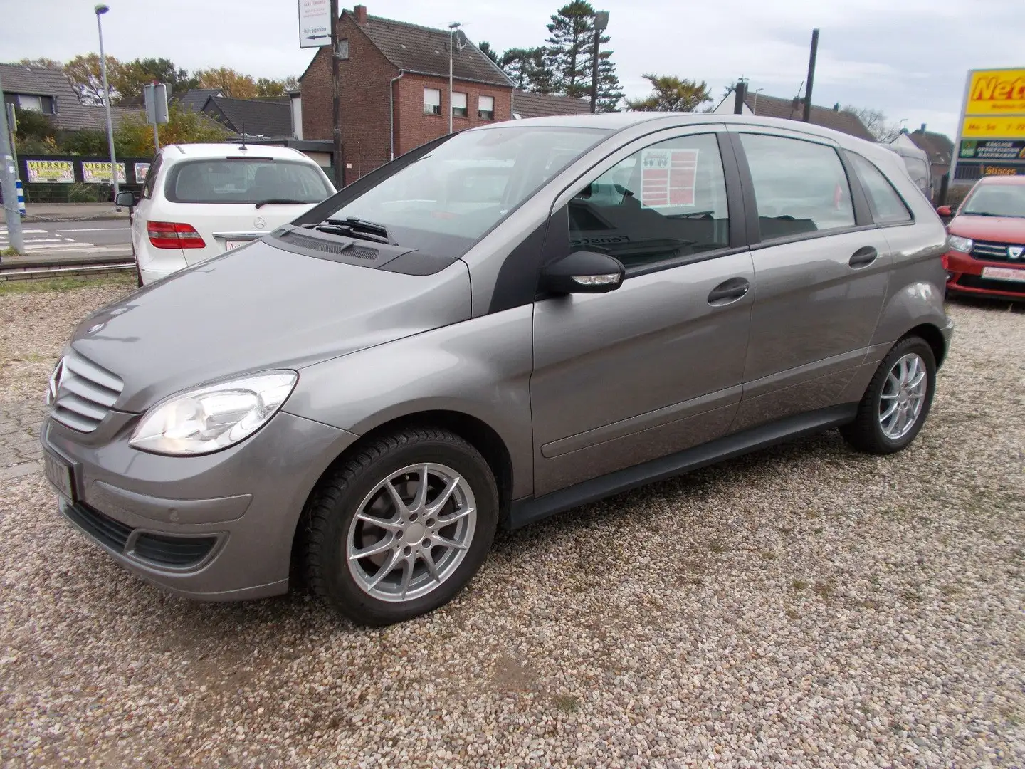 Mercedes-Benz B 200 Scheckheftgepflegt,Automatik Grau - 1