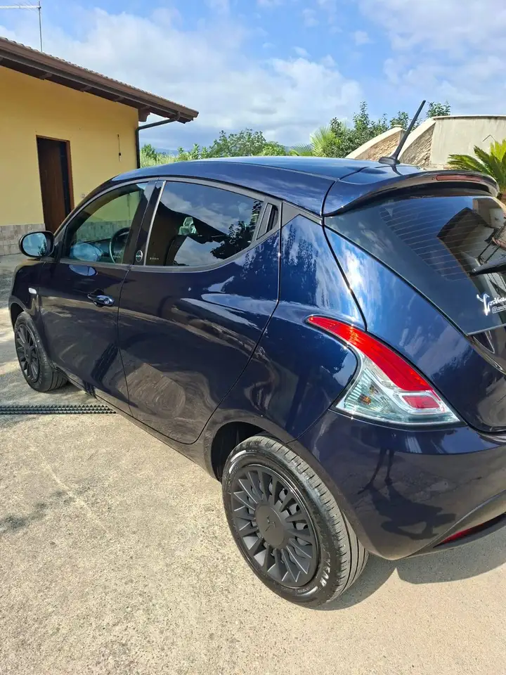 Lancia Ypsilon 2021