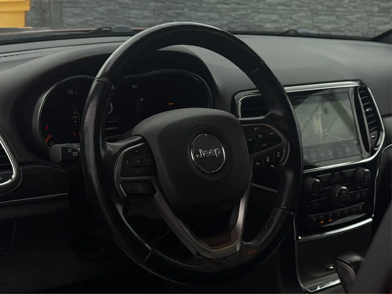 Jeep Grand Cherokee снимка Jeep Grand Cherokee