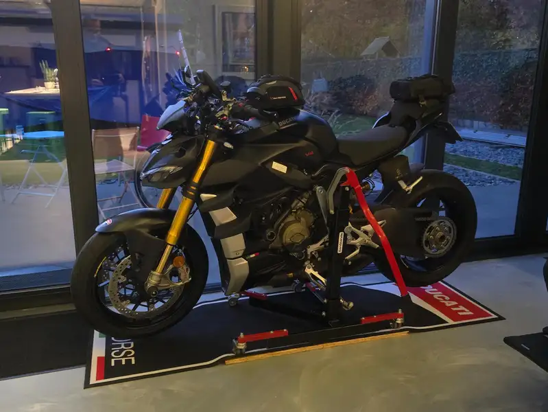 Ducati Streetfighter - foto 4