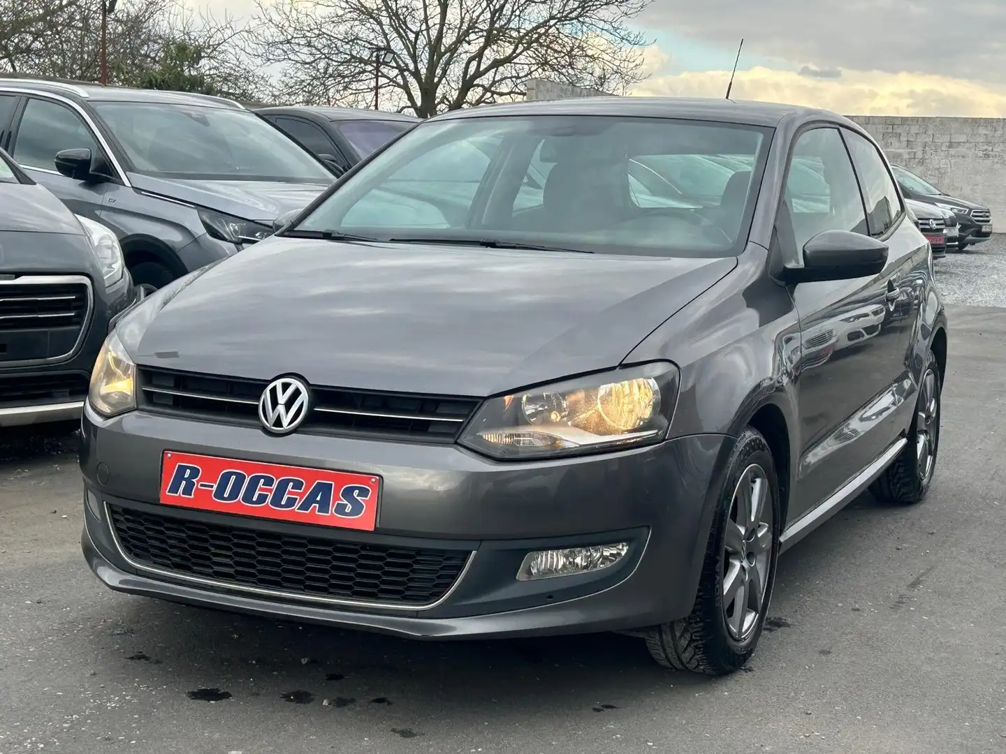 Volkswagen Polo 1.6 TDI 9O CH 3 PORTES CLIM AUTO Grijs - 1