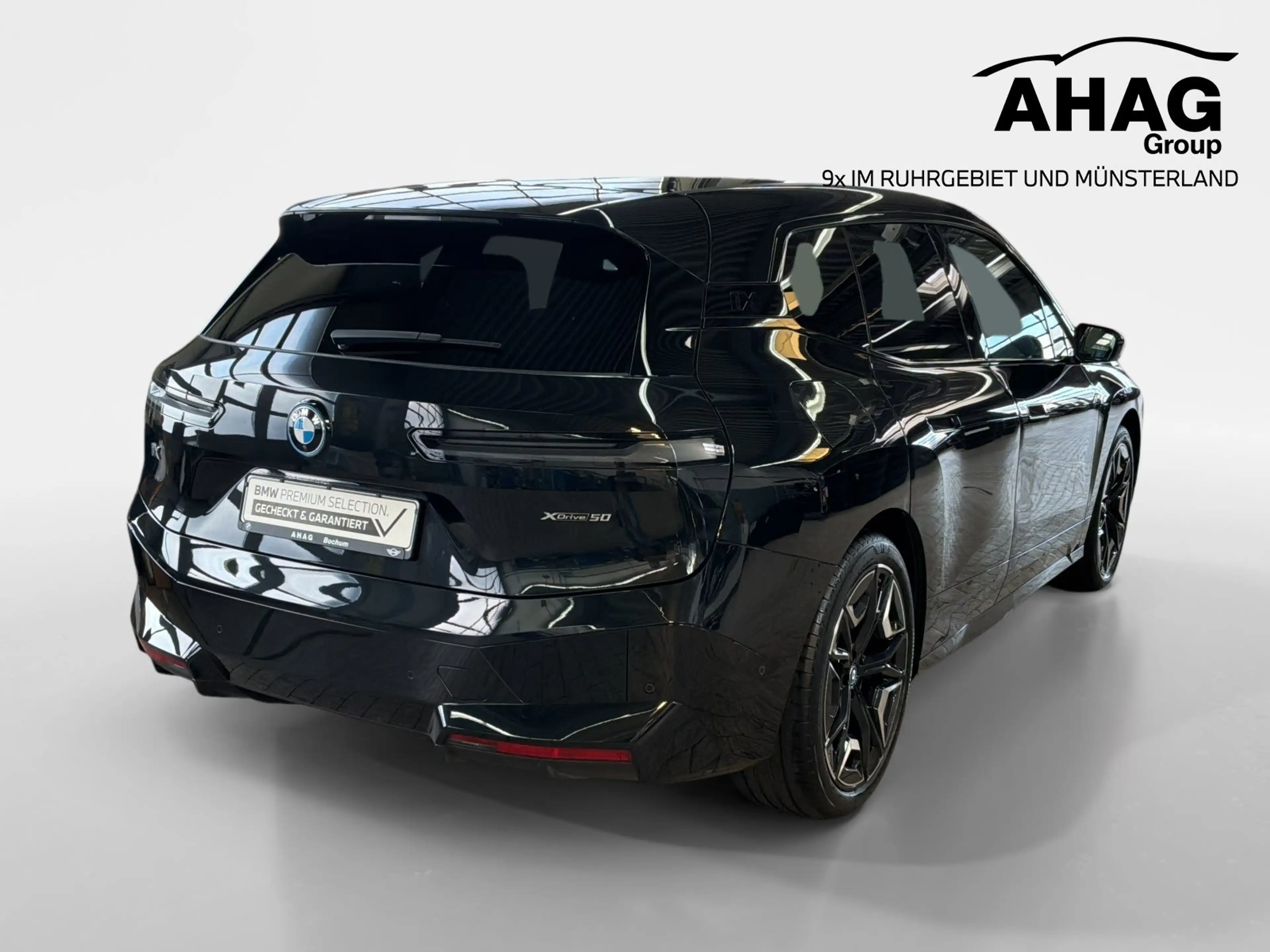 BMW iX xDrive50 — photo 4