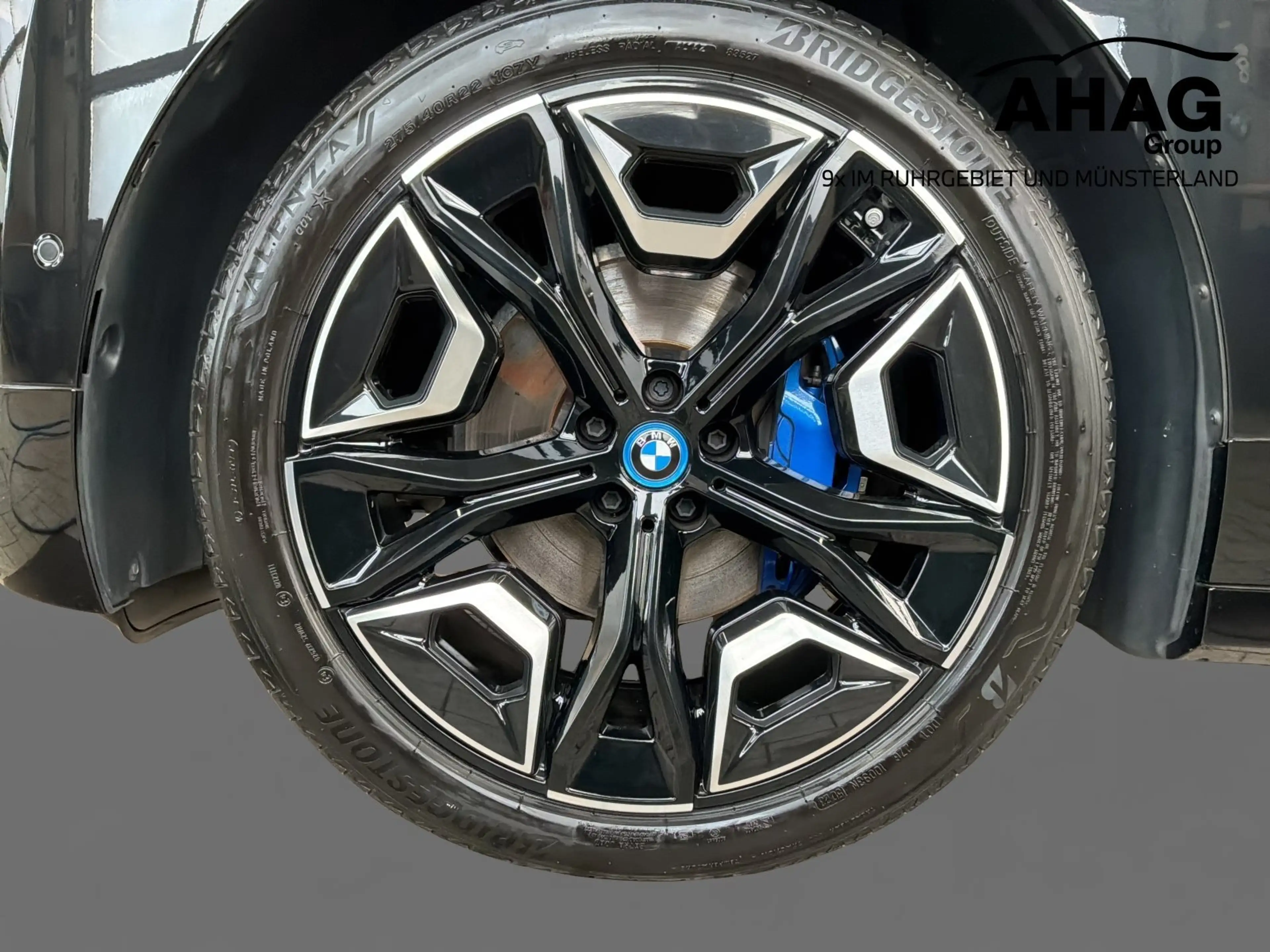BMW iX xDrive50 — photo 12