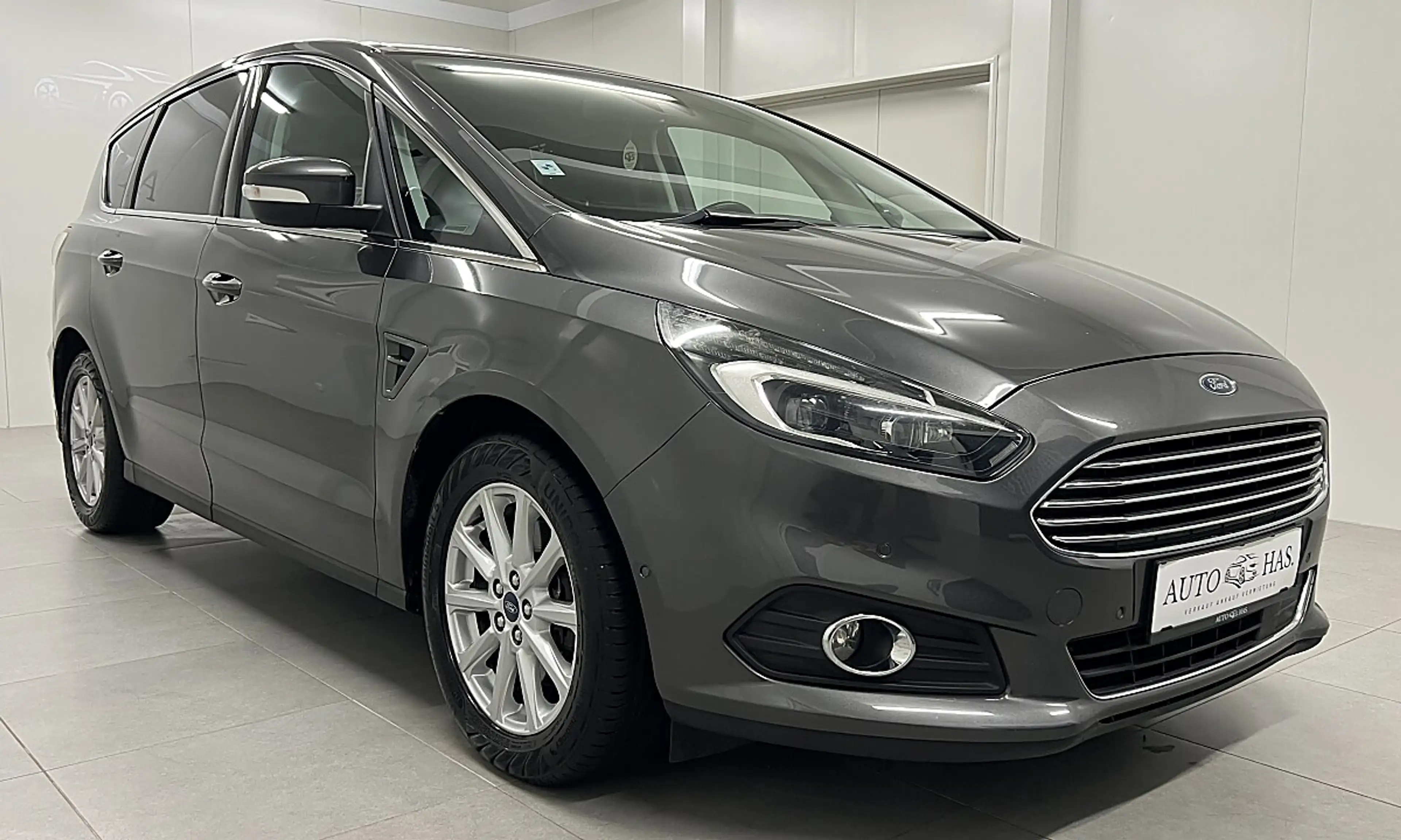 Ford S-Max S-MAX Titanium 2.0 TDCi Auto-Start/Stop *Top Au... — photo 3