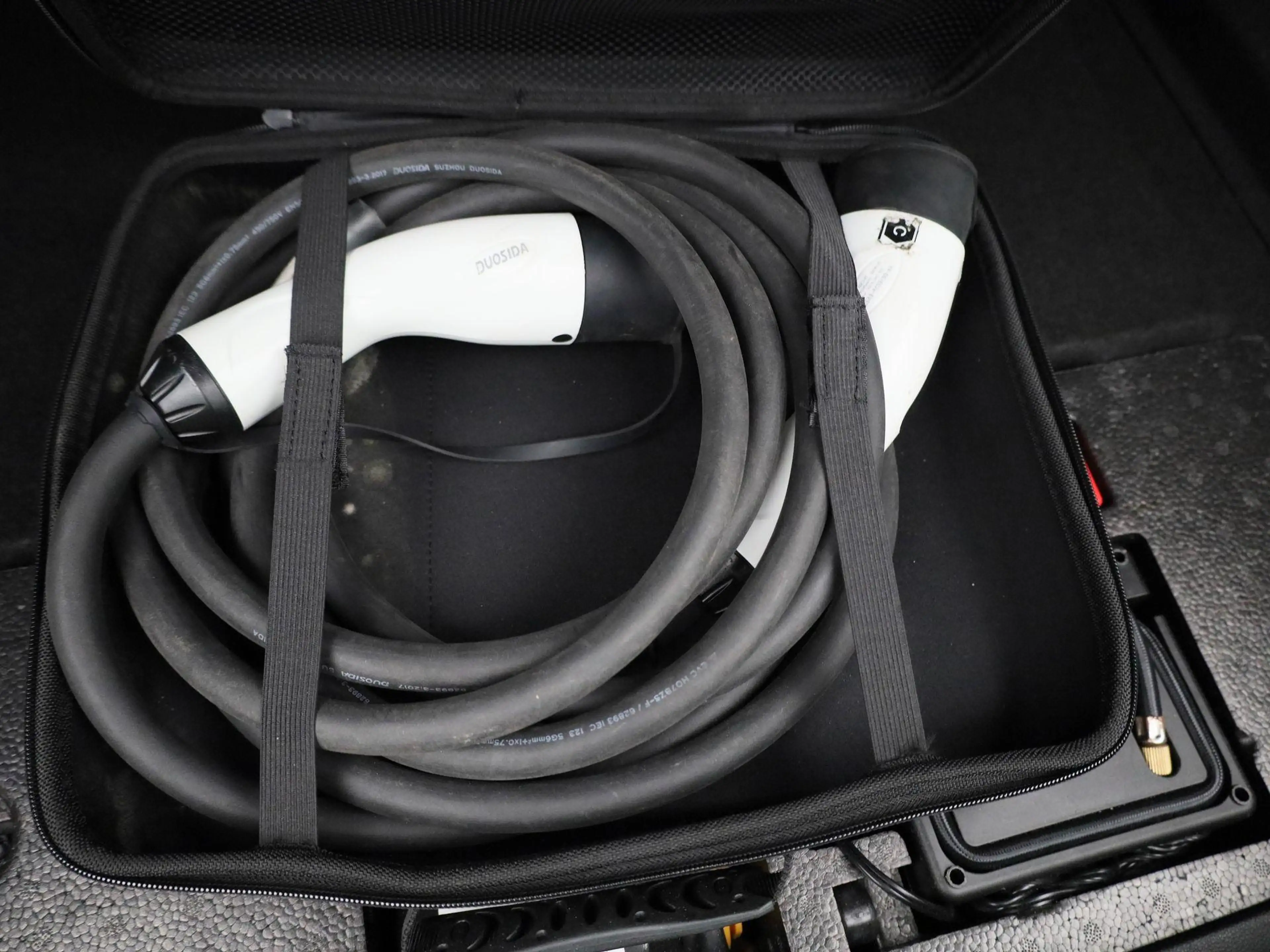 MG MG4 Electric Luxury 64 kWh | WLTP 435 KM | Navi | ACC — photo 13