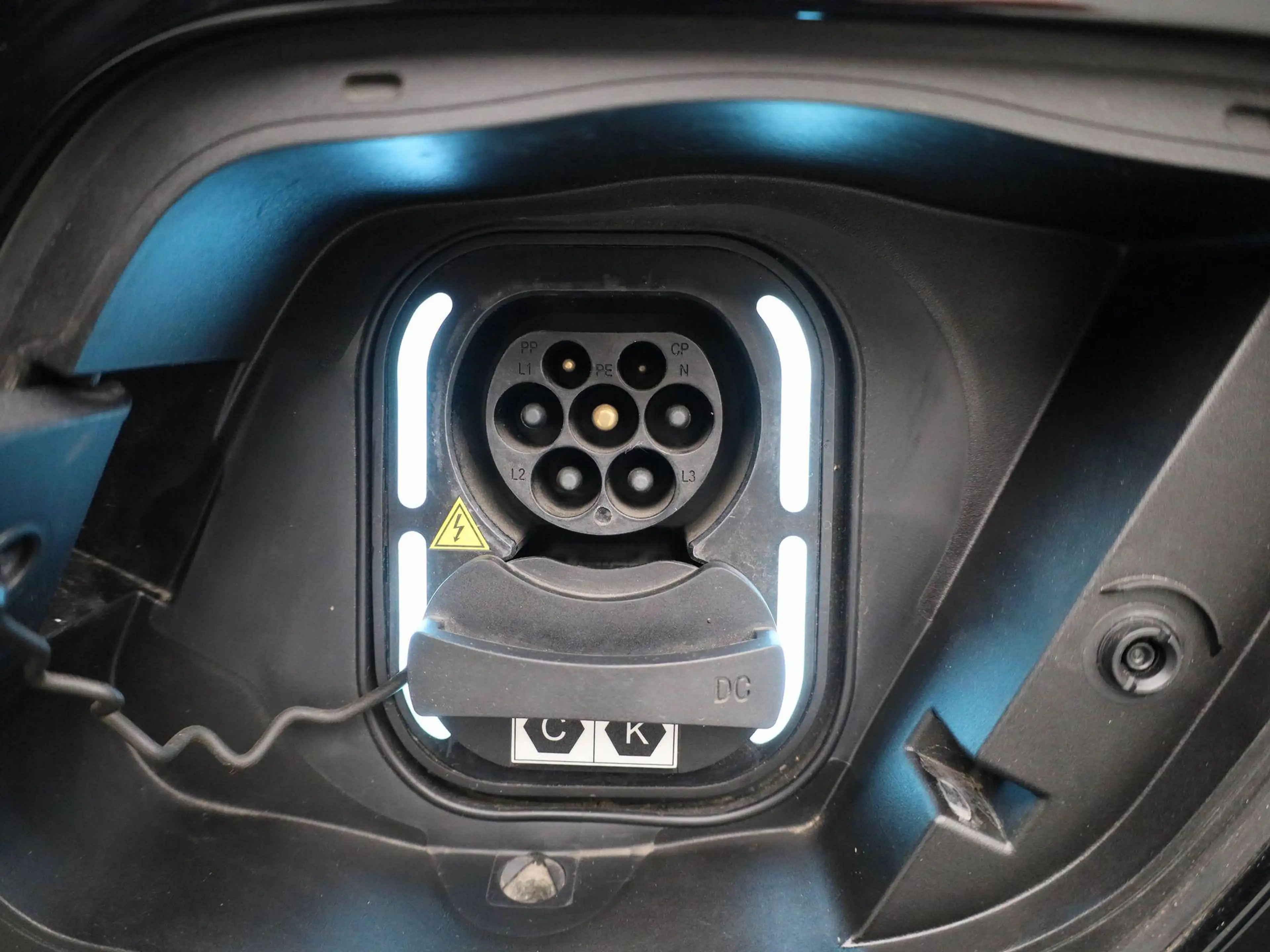 MG MG4 Electric Luxury 64 kWh | WLTP 435 KM | Navi | ACC — photo 14