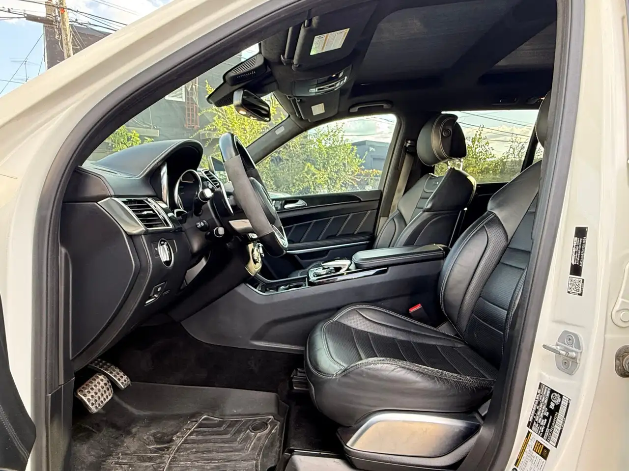 Mercedes-Benz GLS снимка Mercedes-Benz GLS