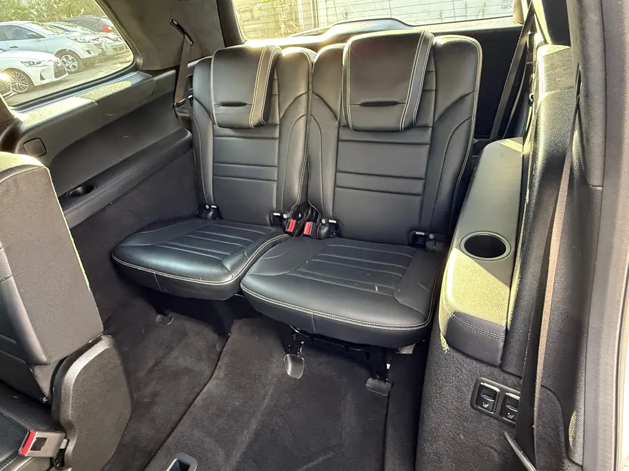 Mercedes-Benz GLS снимка Mercedes-Benz GLS