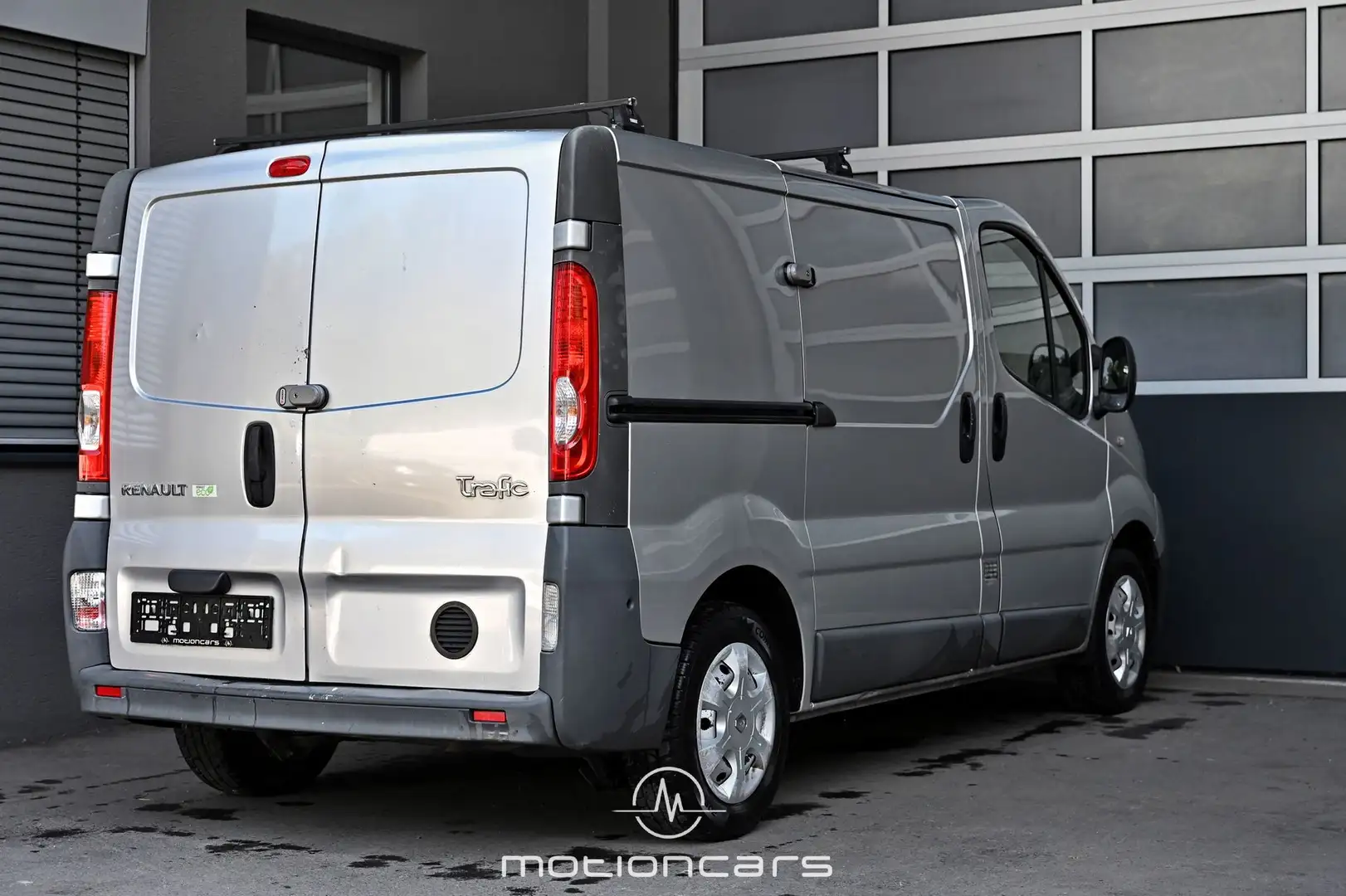Renault Trafic L1H1 2,7t d Pickerl NEU Grey - 2
