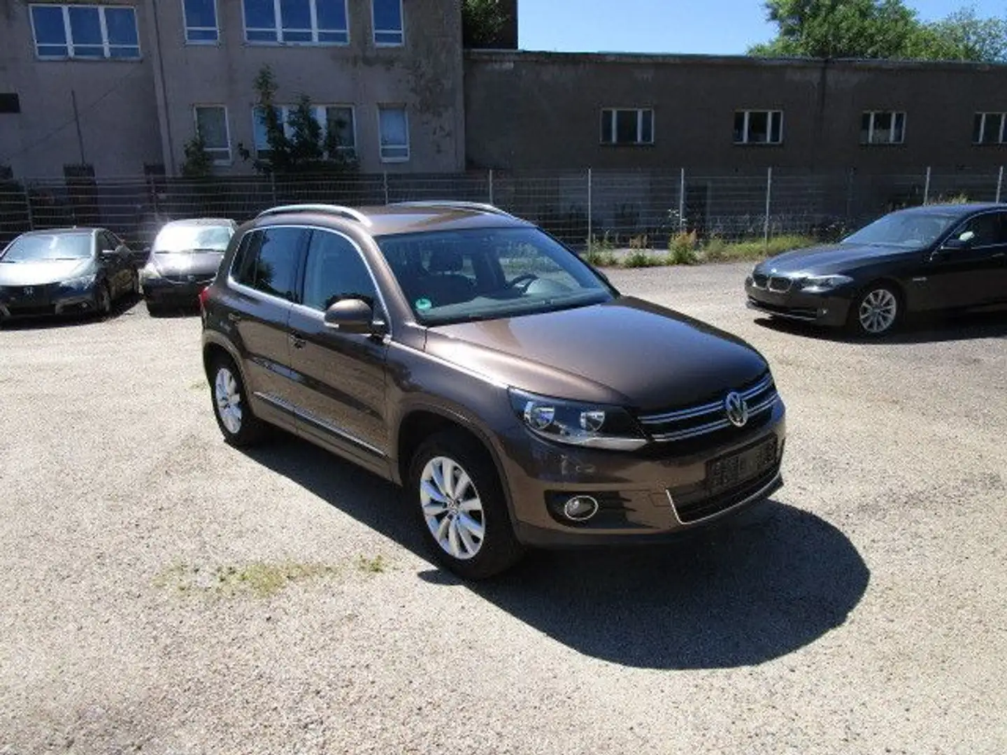 Volkswagen Tiguan Sport & Style BMT Klima 4xAlufelge Euro5 Brun - 2