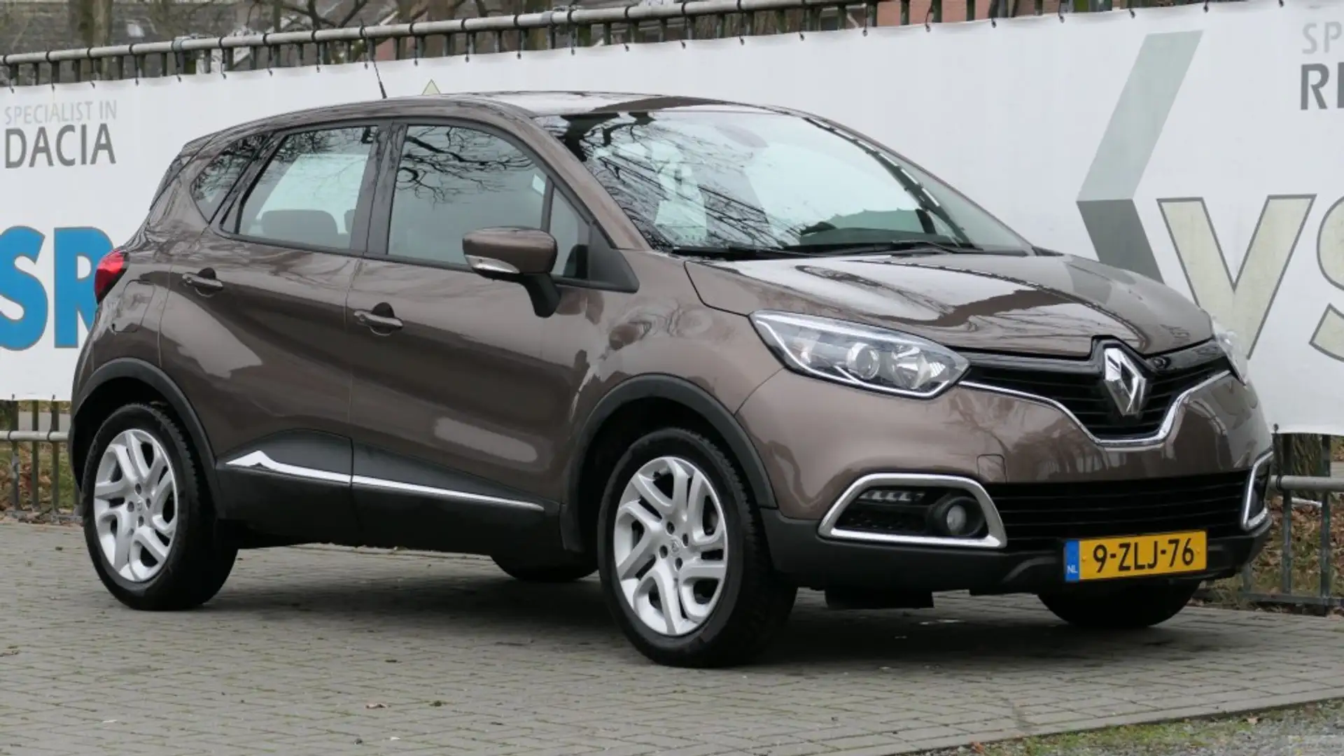 Renault Captur TCe 90 Dynamique Bruin - 1