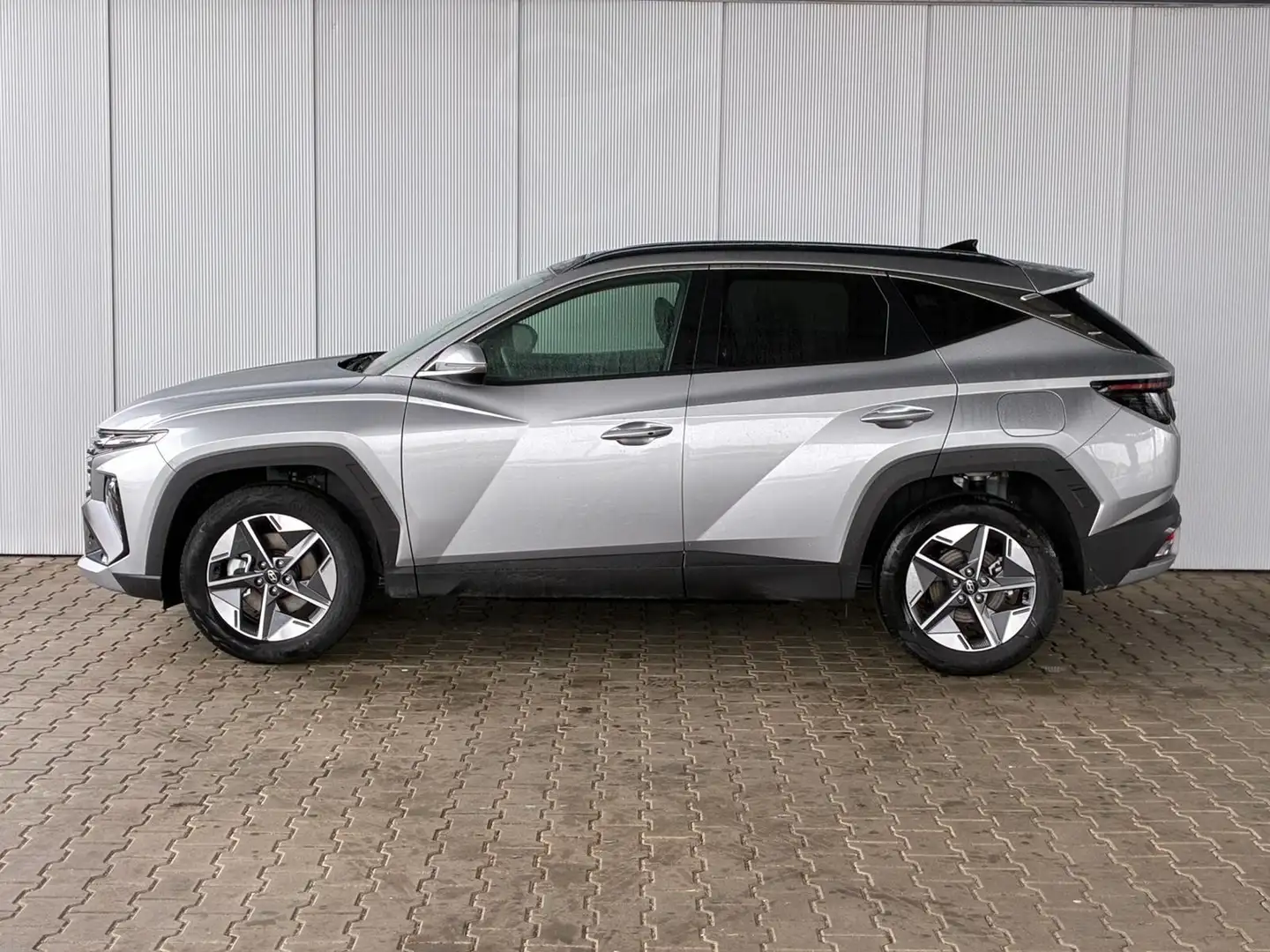 Hyundai TUCSON E-Motion 1.6 T-GDi 2WD HEV / Panoramadach ACC L... Silber - 2