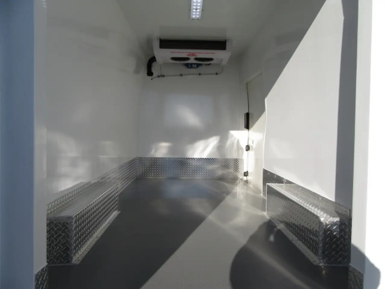 Ford Transit photo Ford Transit