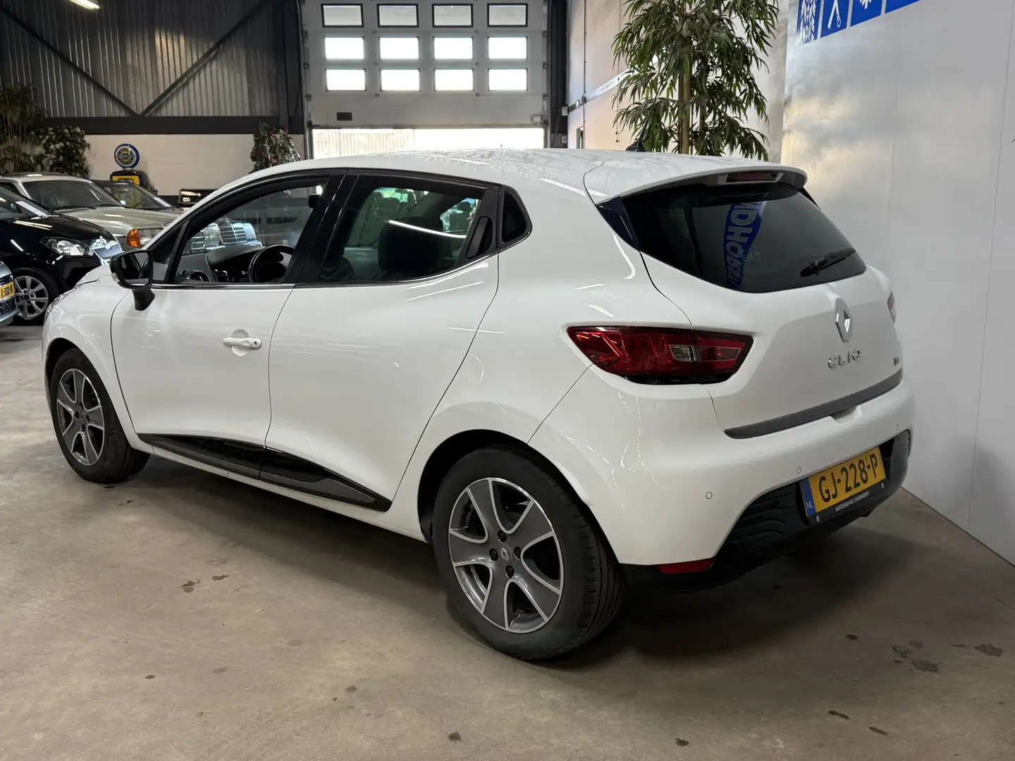 Renault Clio 0.9 TCe ECO Night&Day // LM velgen // Cruise Weiß - 2