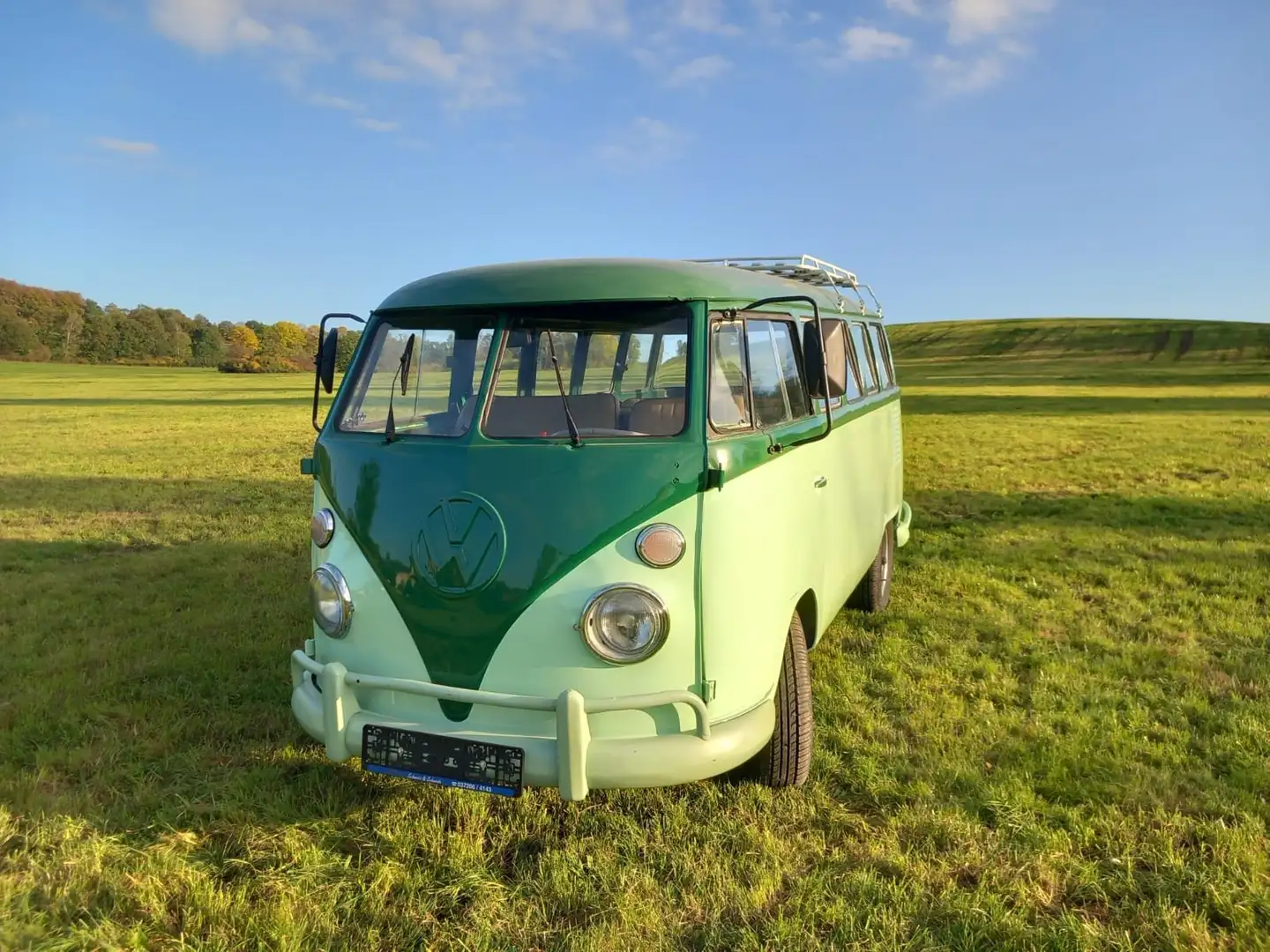 Volkswagen T1 Bus Kombi Verde - 1