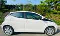 Toyota Aygo 1.0i VVT-i x-play and pack x-pure White - thumbnail 8