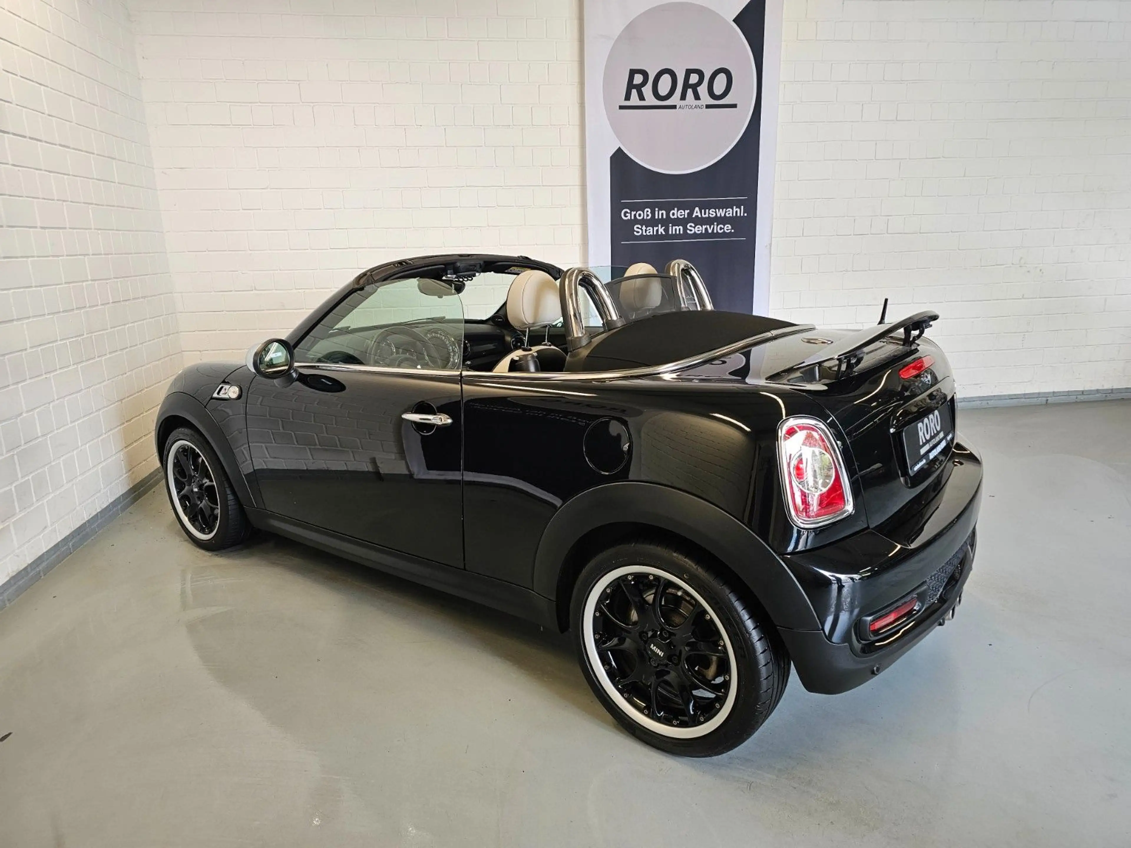 MINI Cooper S Roadster + LED/NAVI/HARMAN-KARDON/TEMP — photo 6