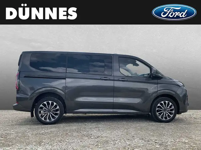 Ford Tourneo Custom view 6