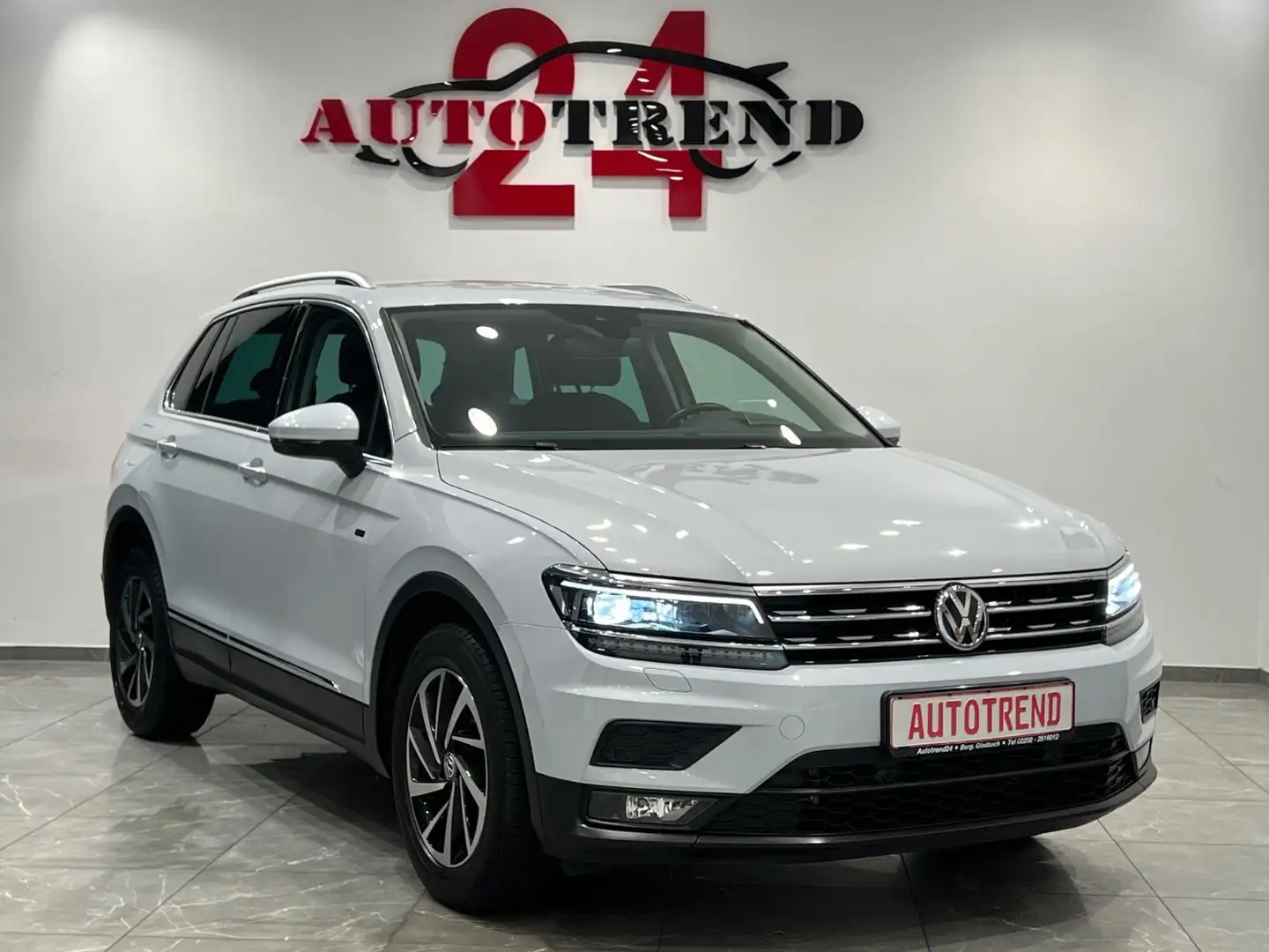 Volkswagen Tiguan Join 57.000KM HEAD-UP+KAMERA+LED+AHK Silber - 2